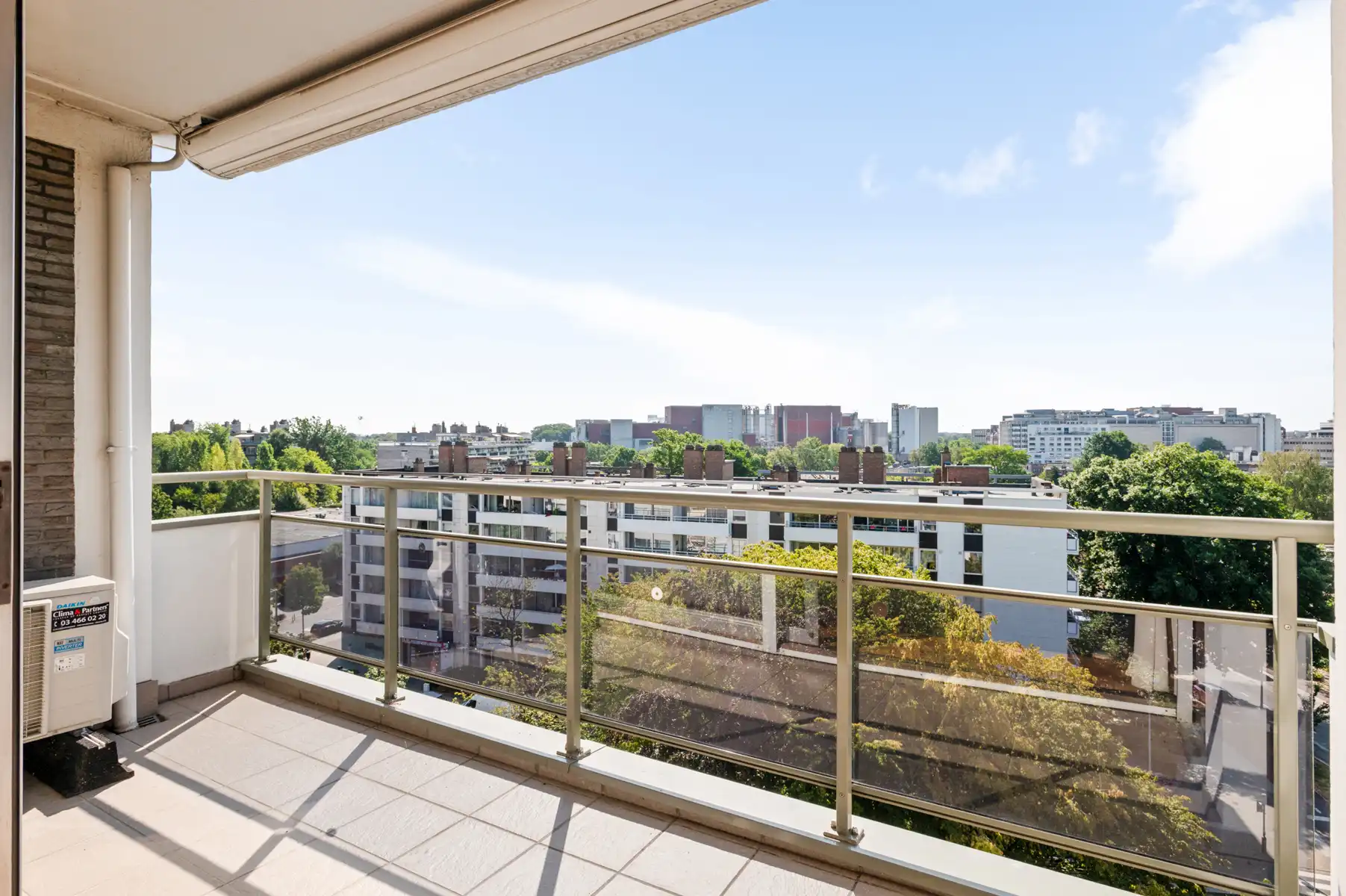 2 SLK appartement met terras, open uitzicht en parking incl. foto 7