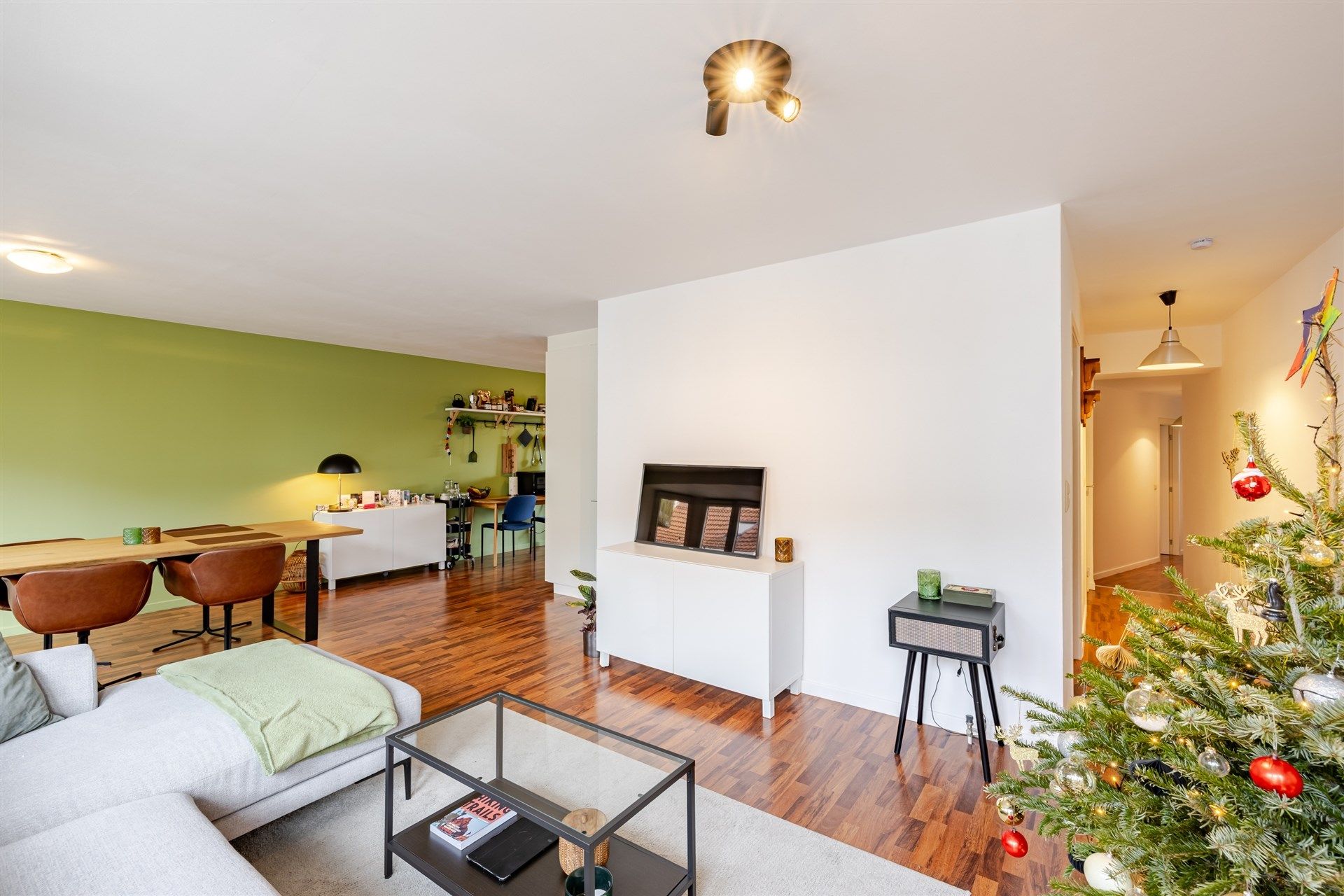 Charmant instapklaar 2 spk appartement in centrum Wetteren foto 4