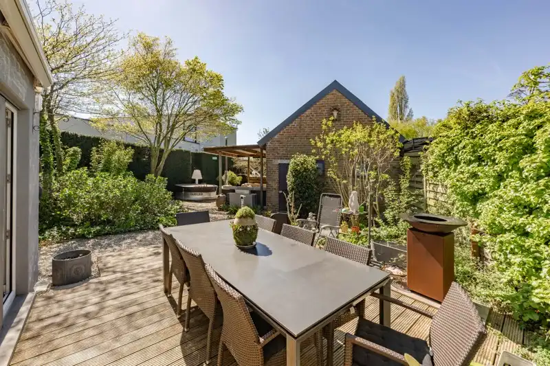 🏡 Charmante gezinswoning met zonnige tuin en polyvalent bijgebouw in Sint-Eloois-Vijve 🌿 foto 19