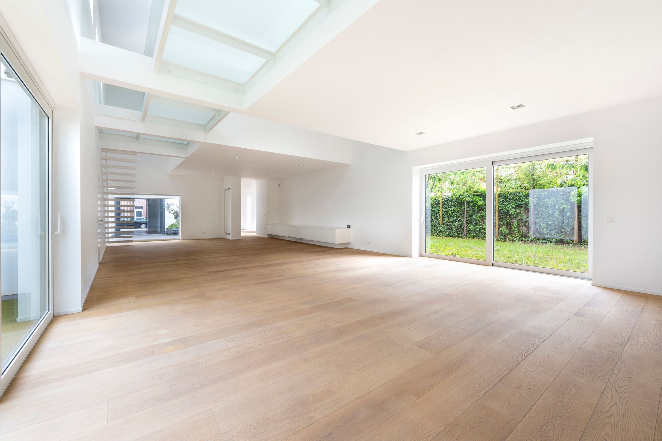 Hoofdfoto van de publicatie: ANTWERPEN - Modern wonen en werken met parking en bouwgrond