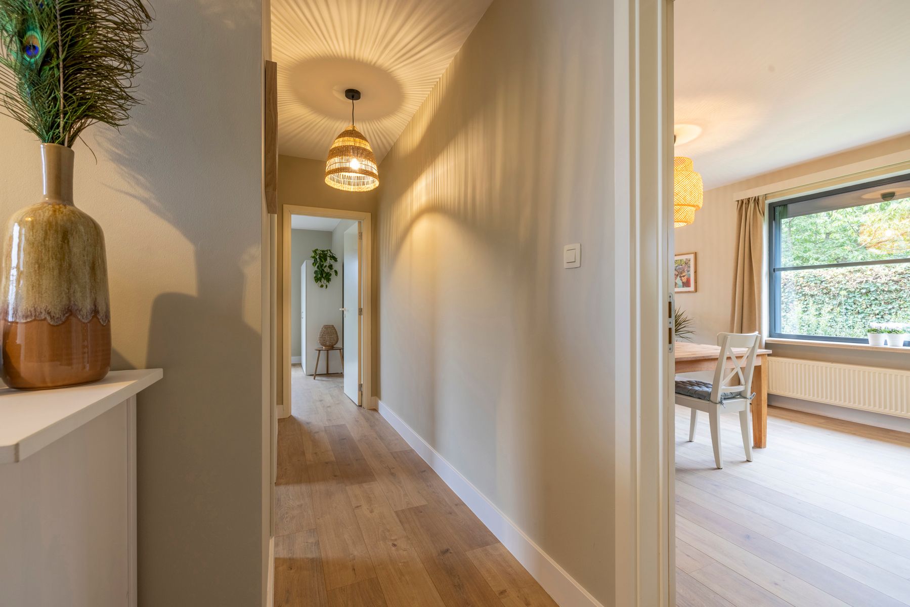 Bungalow met 3 slaapkamers, garage en tuin te koop! foto 13