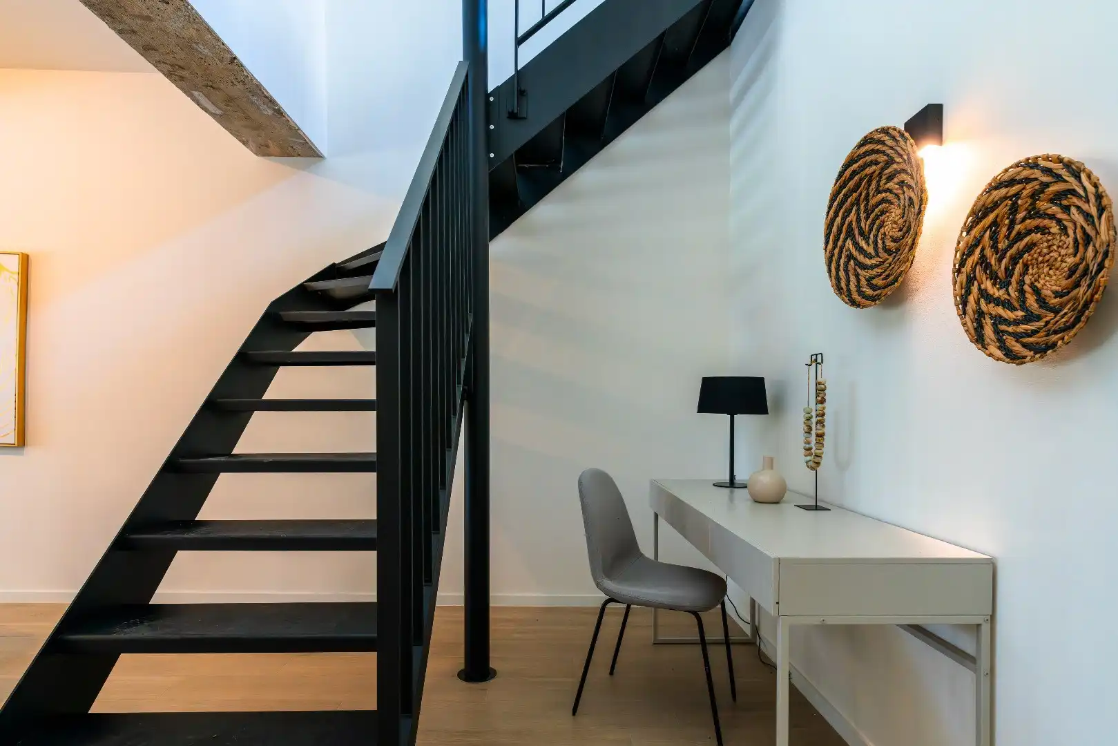 Unieke stadswoning in een groene omgeving foto 11