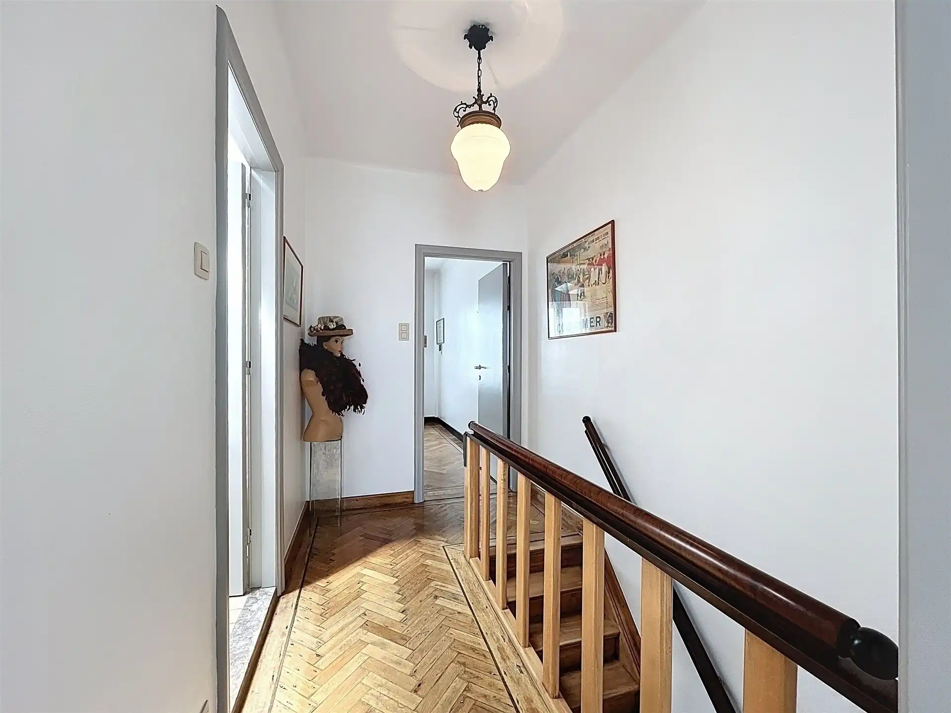 Exclusieve loft met uitzonderlijk ruim magazijn op toplocatie in Sint-Niklaas! foto 21