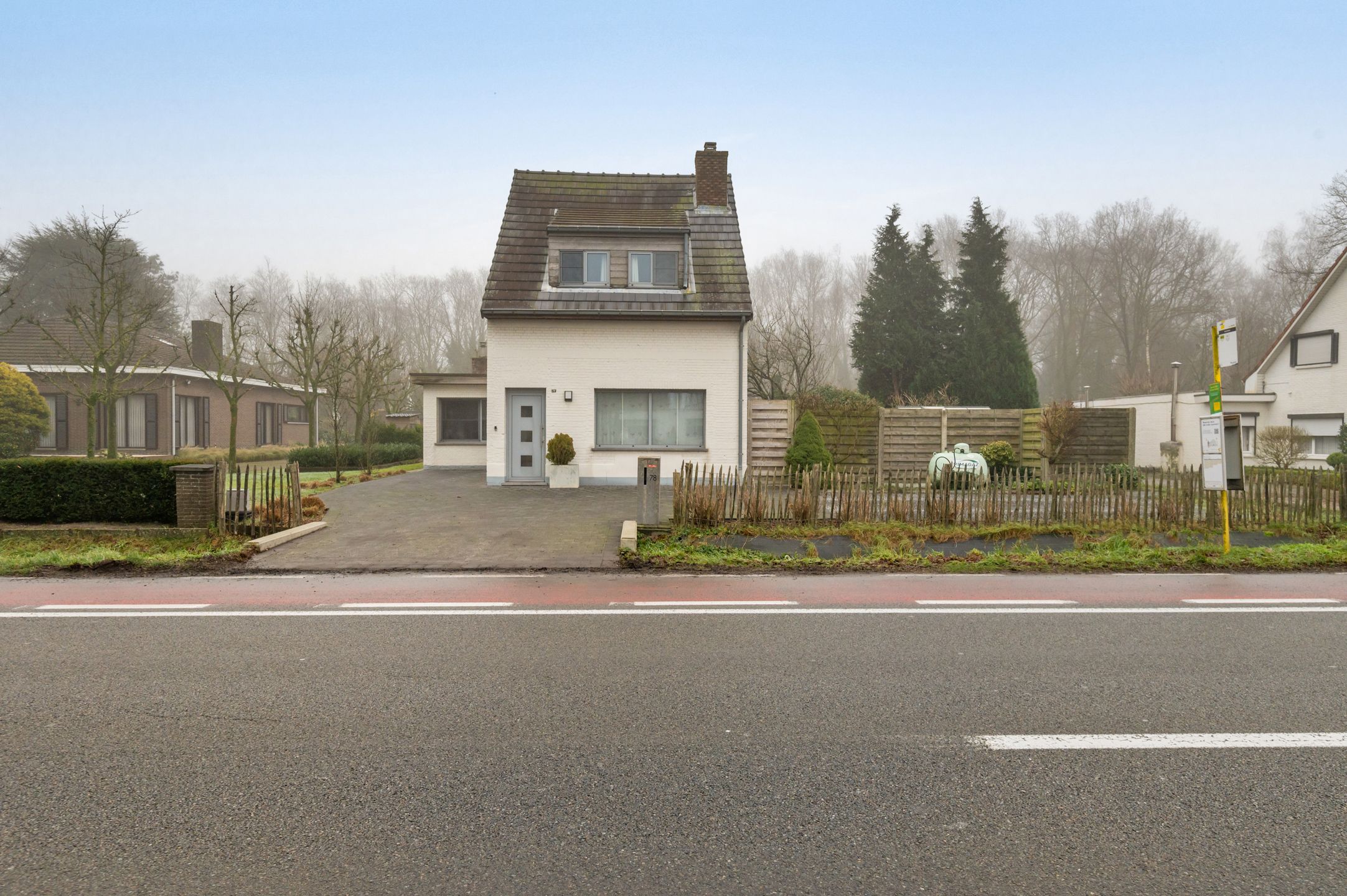 Hoofdfoto van de publicatie: Goed onderhouden gezinswoning met 3 slpk's en tuin -Turnhout