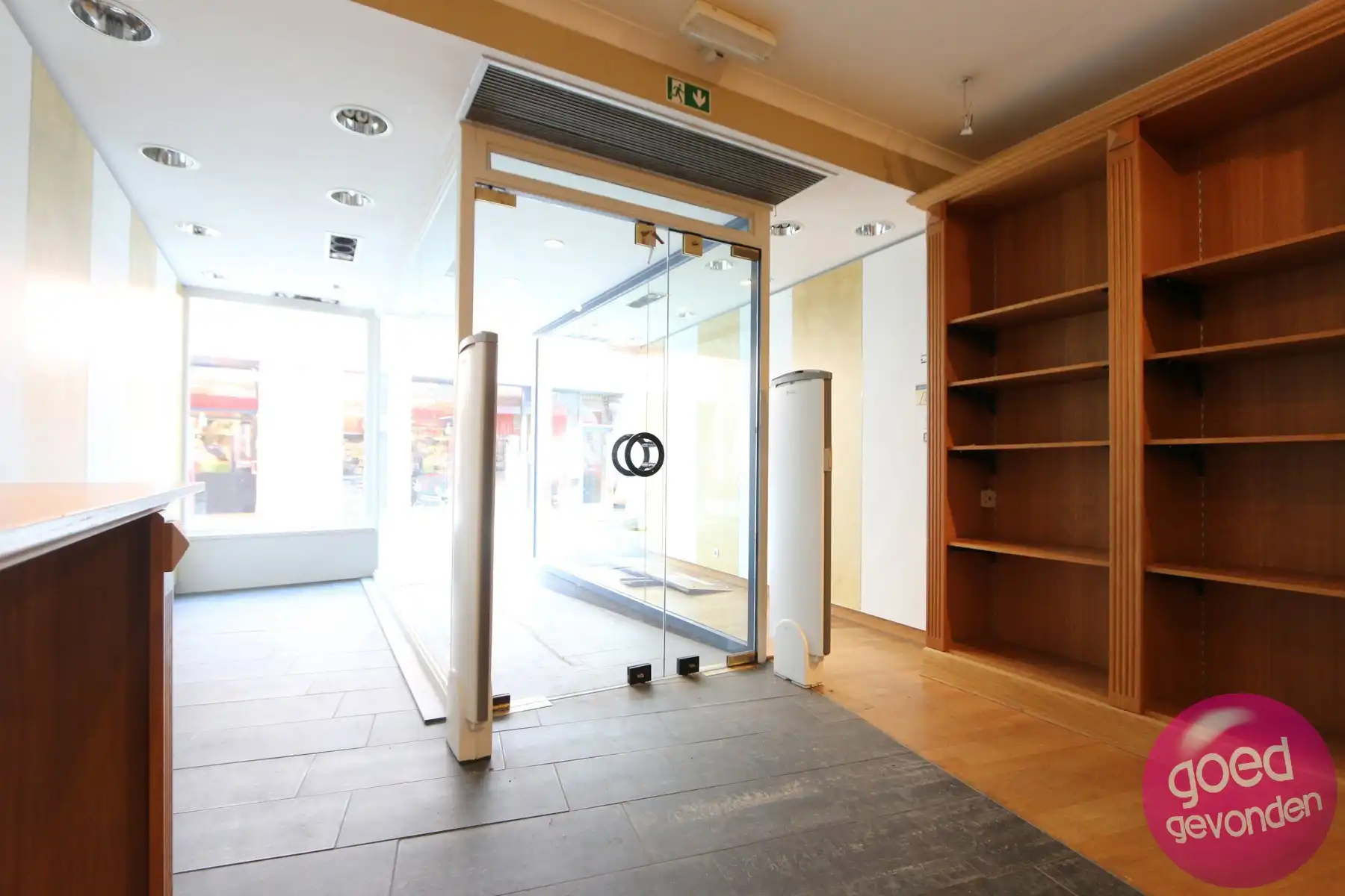 HANDELSHUIS - VEEL PASSAGE - INSTAPKLAAR - 2 à 3 SLK - KOER foto 5