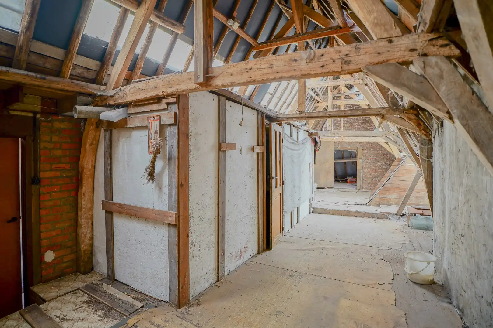 Karaktervolle hoekwoning op topligging in hartje Brugge foto 10