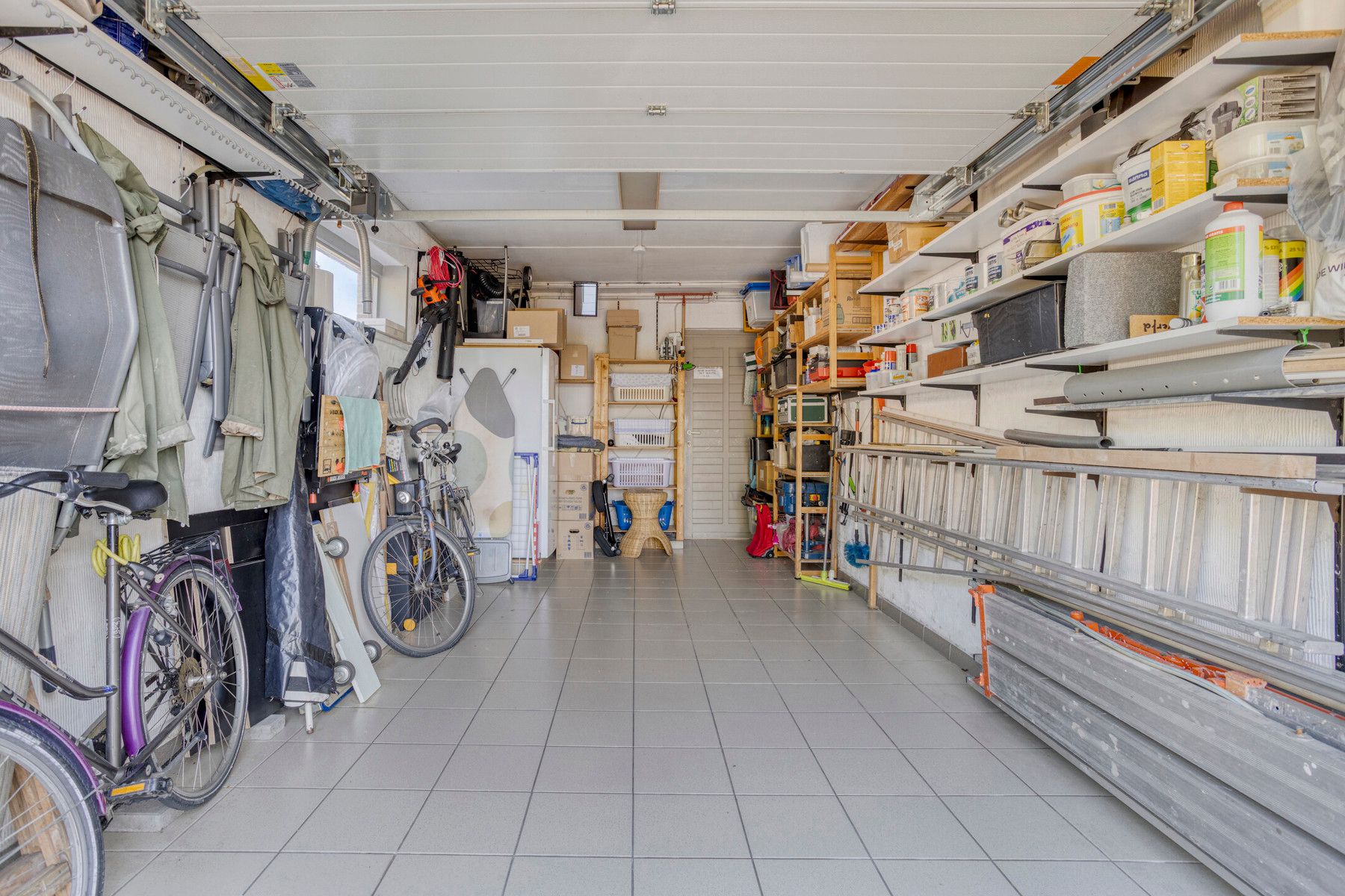 Instapklare halfopen woning op toplocatie in Sint-Niklaas foto 18