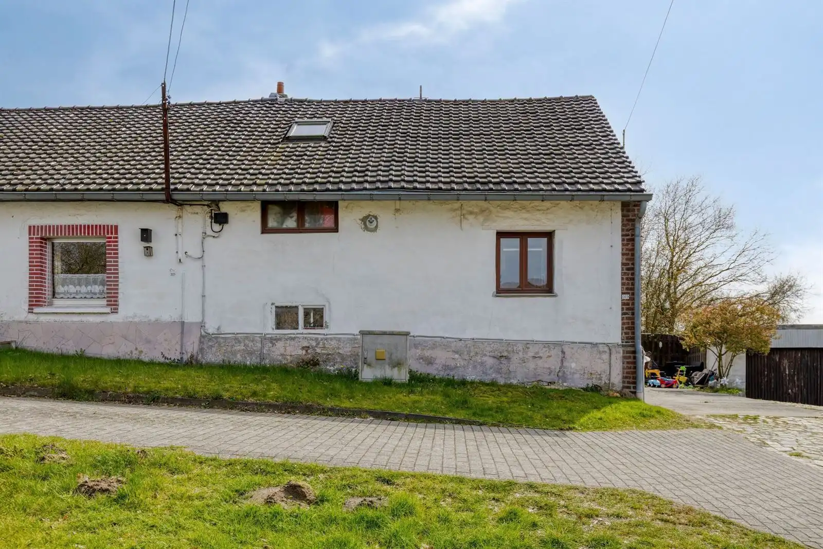 Twee- drigevelwoningen te renoveren. foto 21