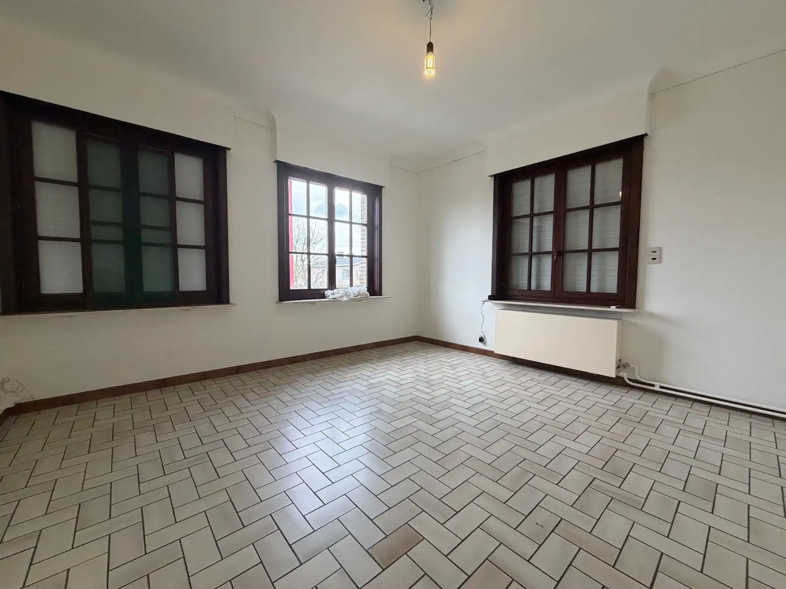 Ruime halfopen woning met 3 slaapkamers, garage en zonnige tuin in het centrum van Deinze foto 16