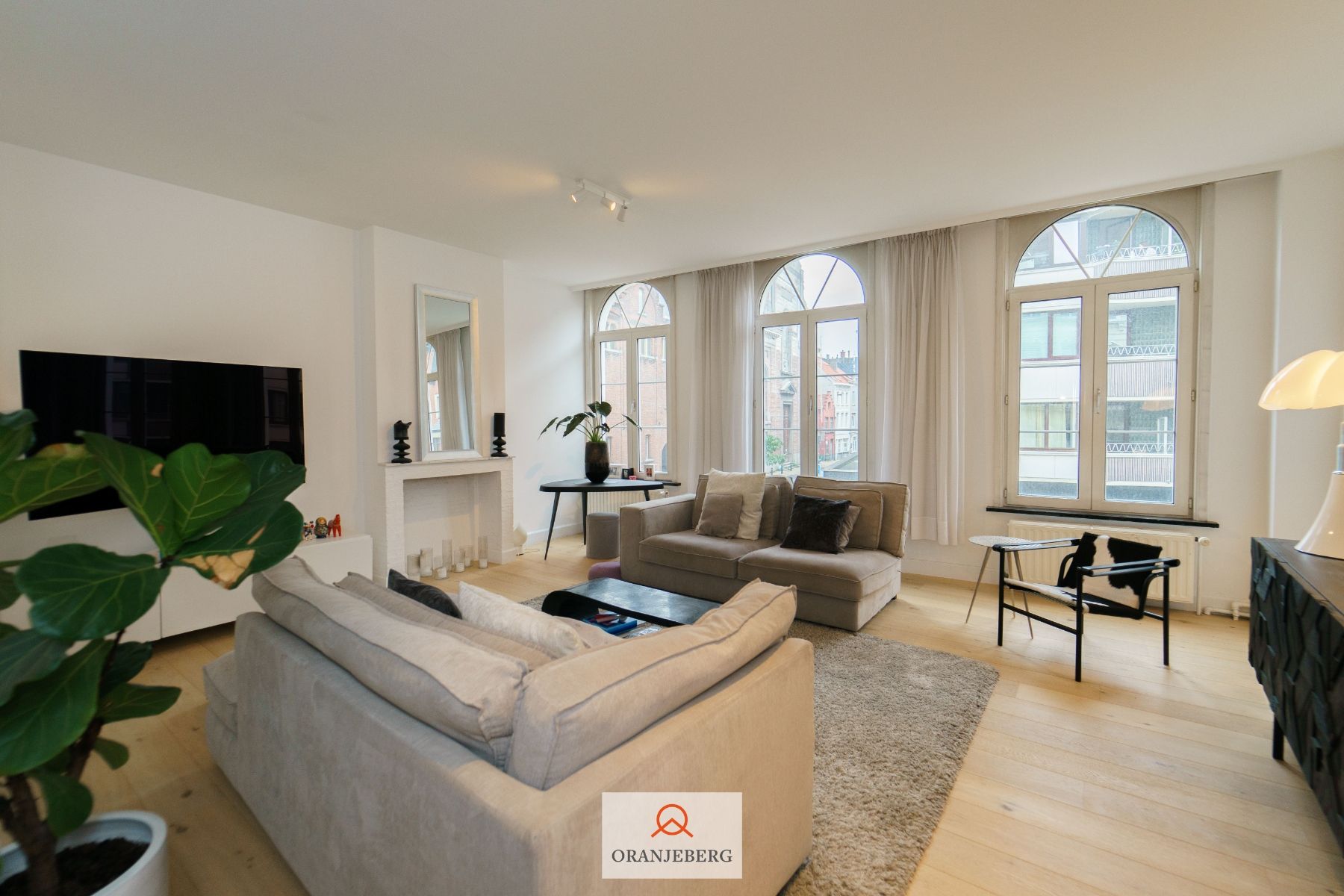 Triplex met riant terras in hartje Gent foto {{pictureIndex}}