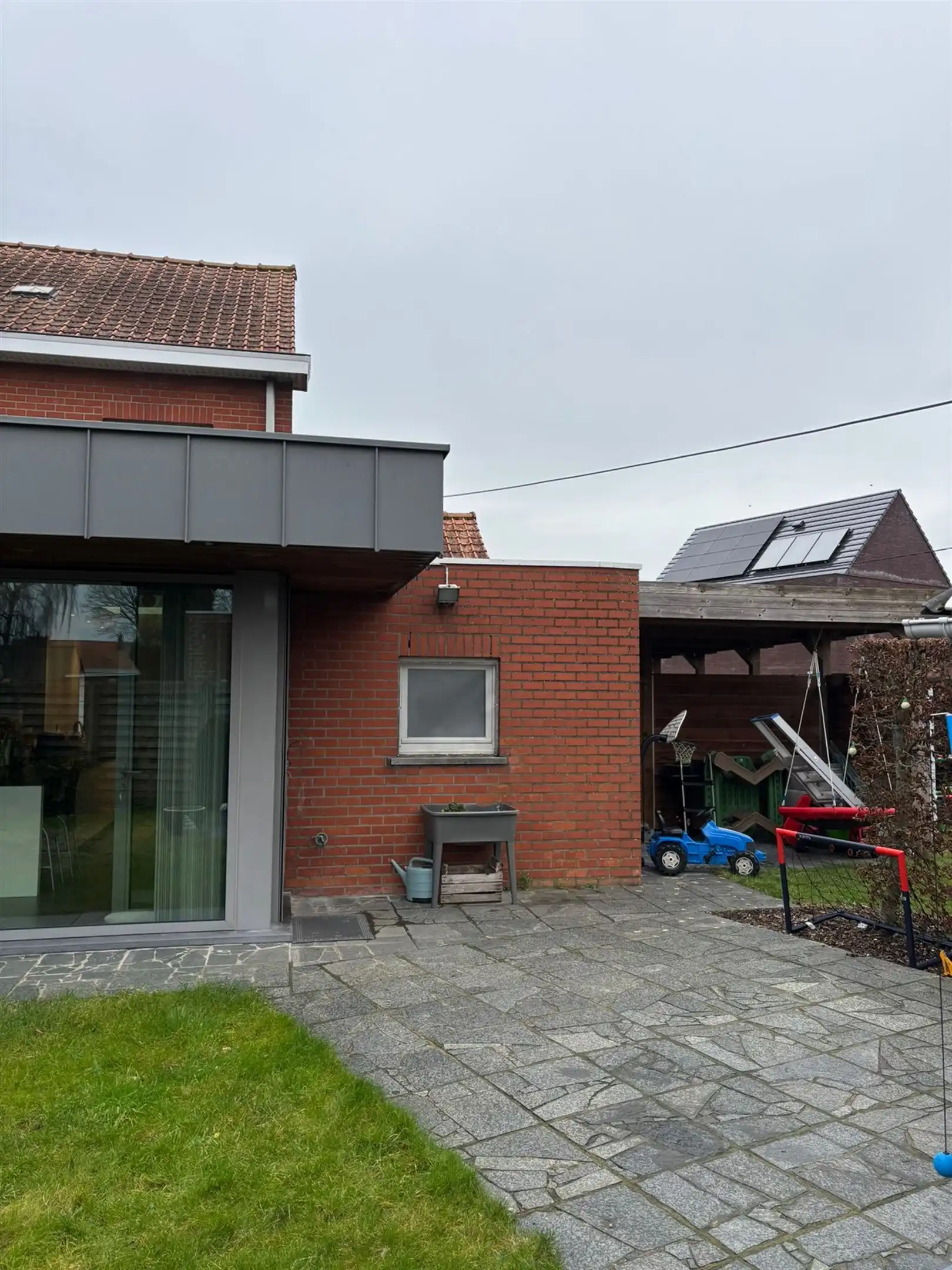 Halfopen bebouwing met 3 slpk's foto 25