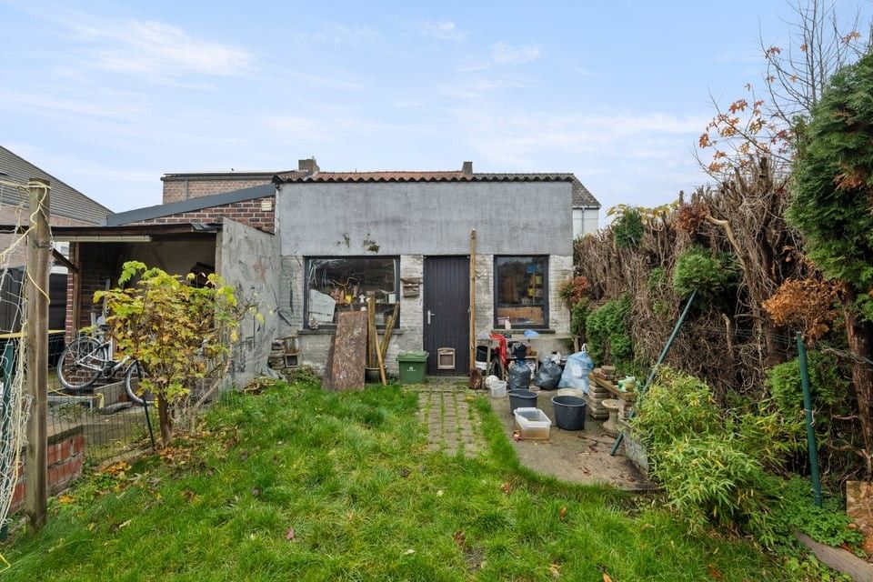 OP TE FRISSEN STADSWONING IN SINT-TRUIDEN foto 15