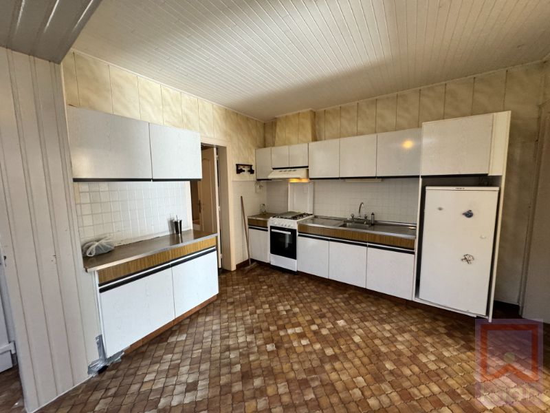 Ruime energiezuinige woning met 3 slpks, zolder, veranda, kelder en magazijn foto 6