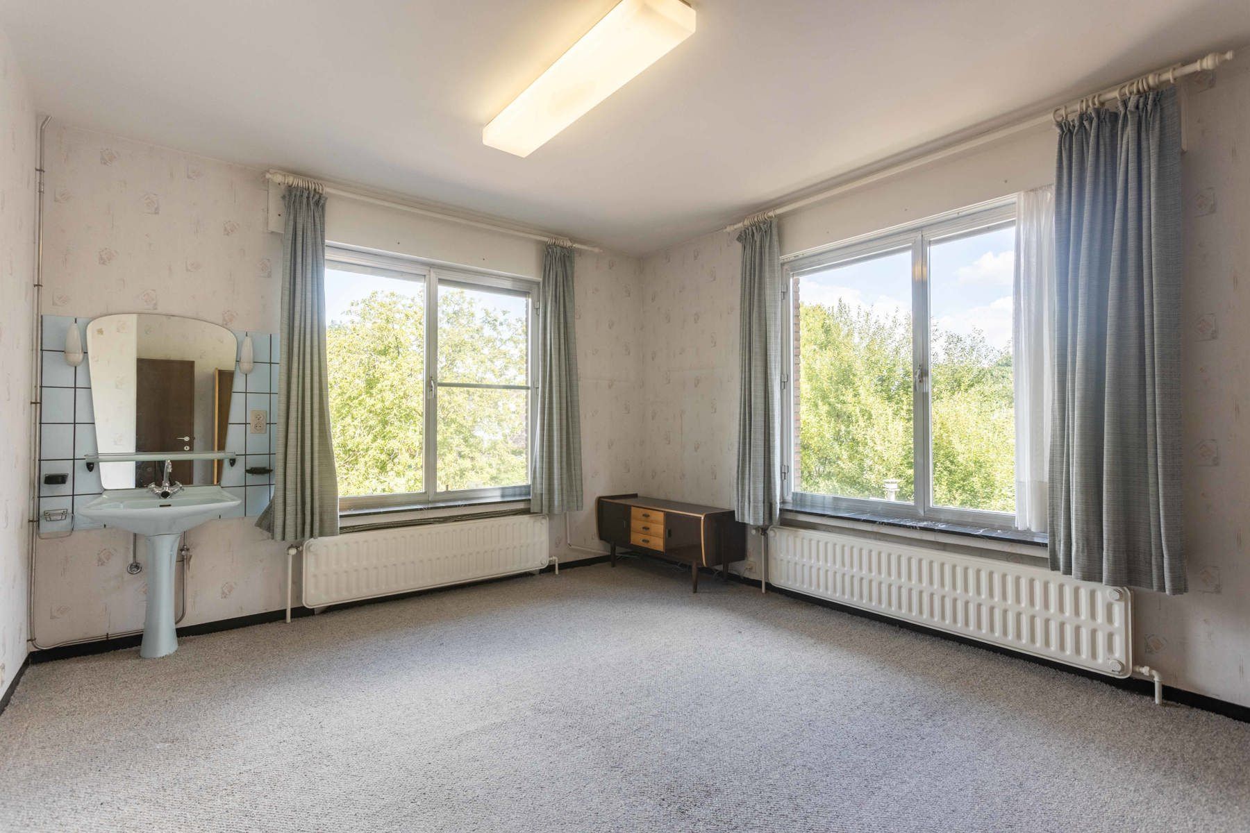 Statige woning met 7 slaapkamers + tuin op 2430 m2 foto 17