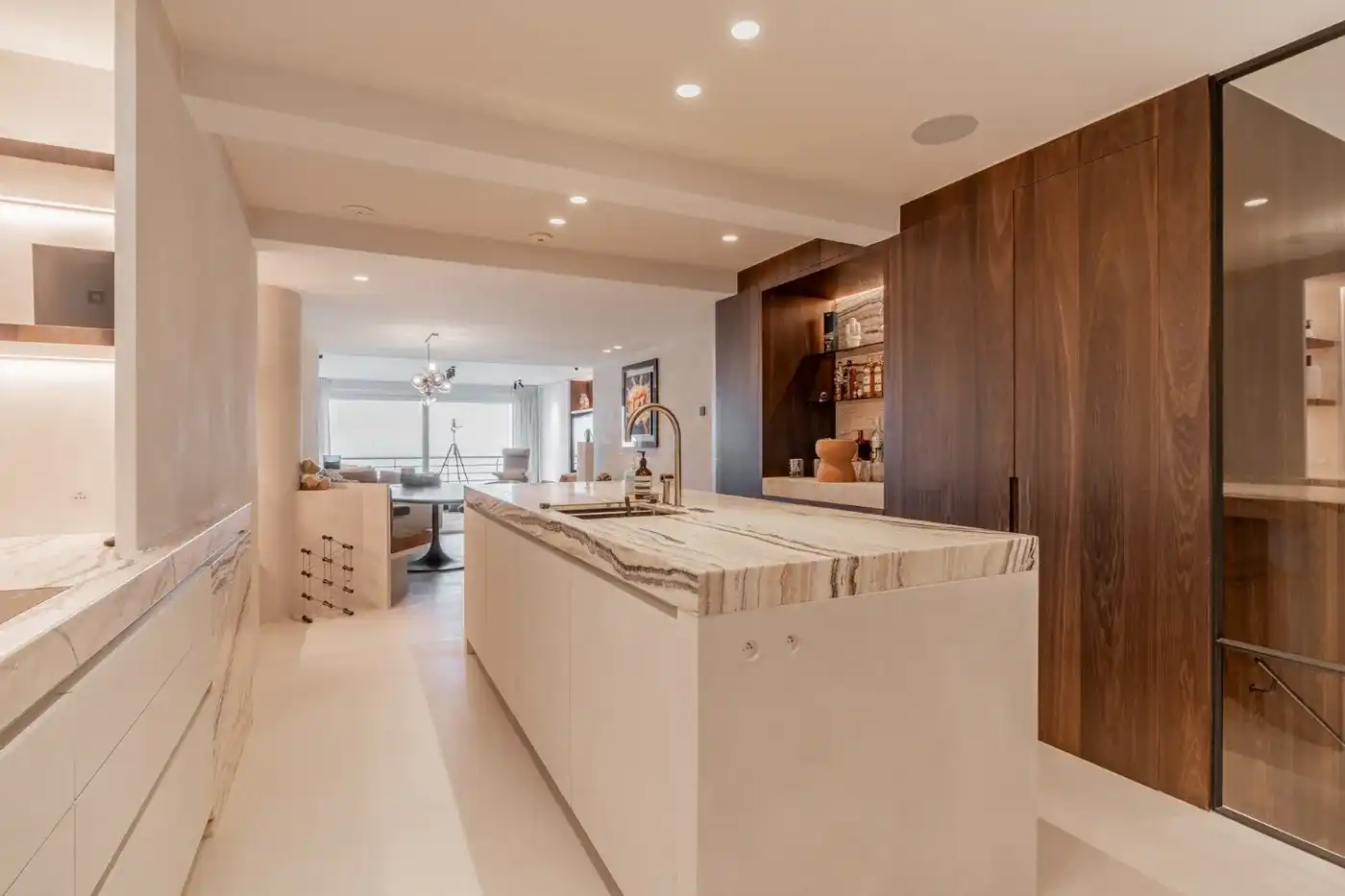 Uitzonderlijk duplexappartement met frontaal zeezicht foto 7