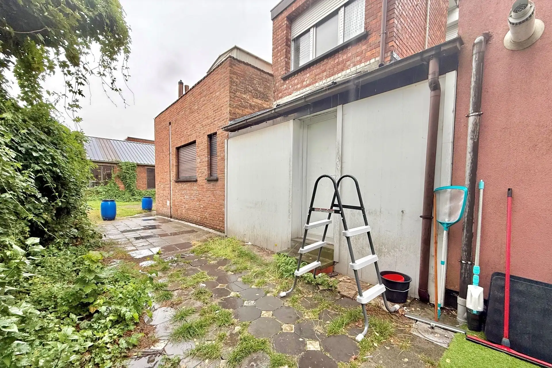 Te renoveren woning met 4 slaapkamers foto 26