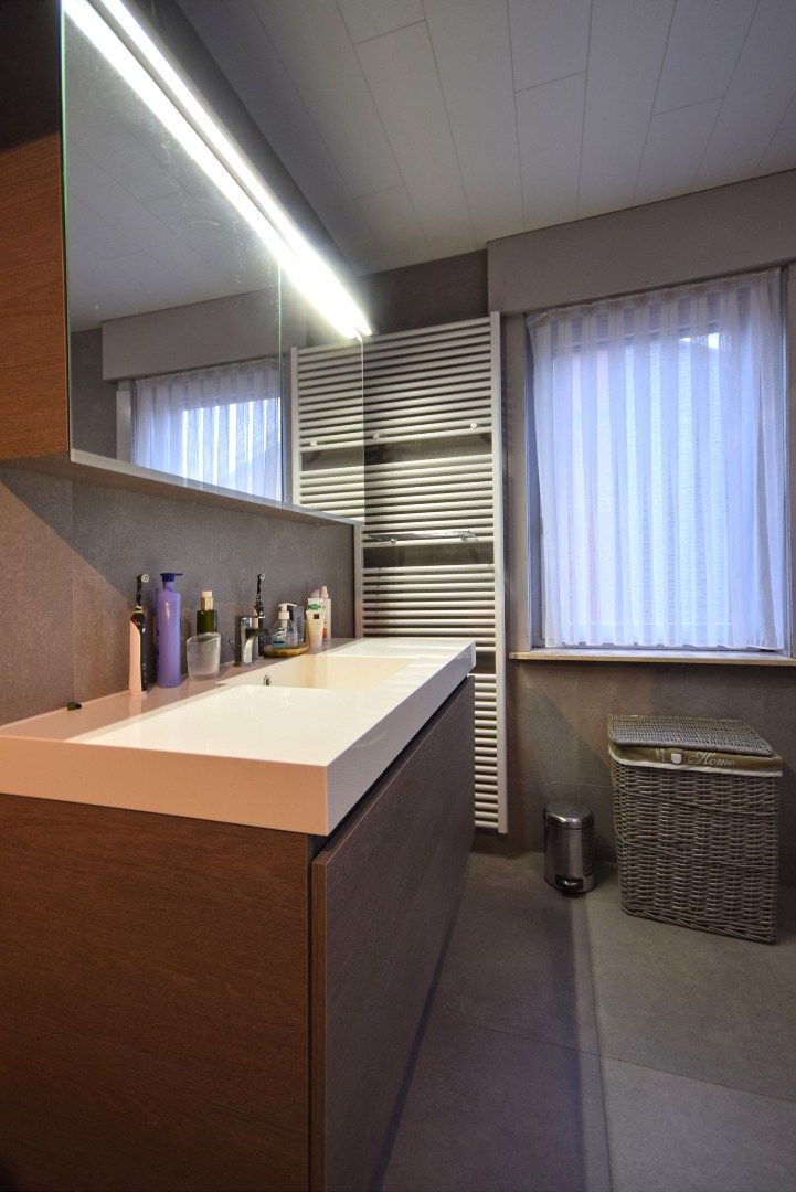 ZEER RUIME EN GOED ONDERHOUDEN HALF OPEN BEBOUWING foto 12