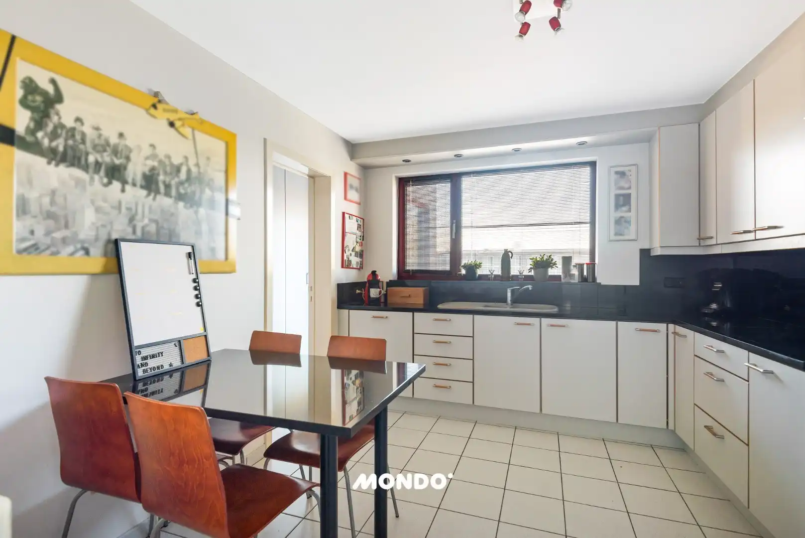 Ruim appartement met drie slaapkamers foto 3