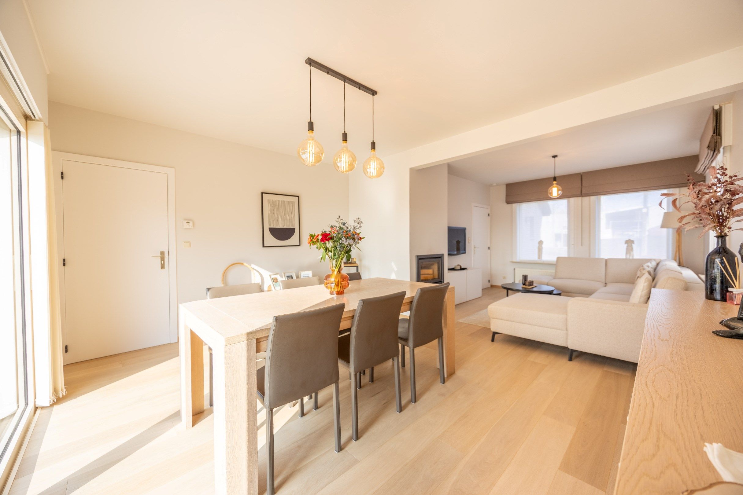 SCHITTEREND INSTAPKLARE WONING MET ZUIDGEORIENTEERDE TUIN foto 7