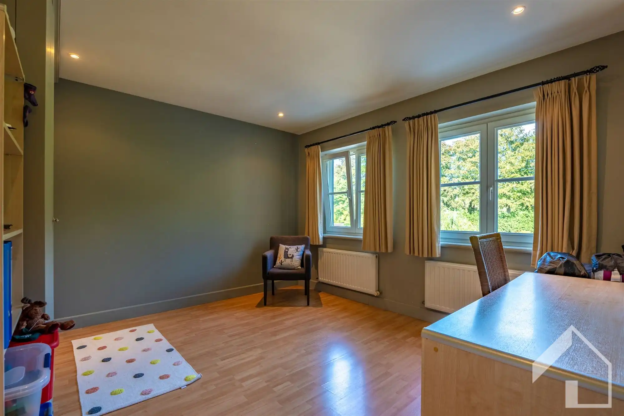 Exclusieve villa met loods, prachtige tuin en topafwerking op ruim 7.400 m²  foto 28