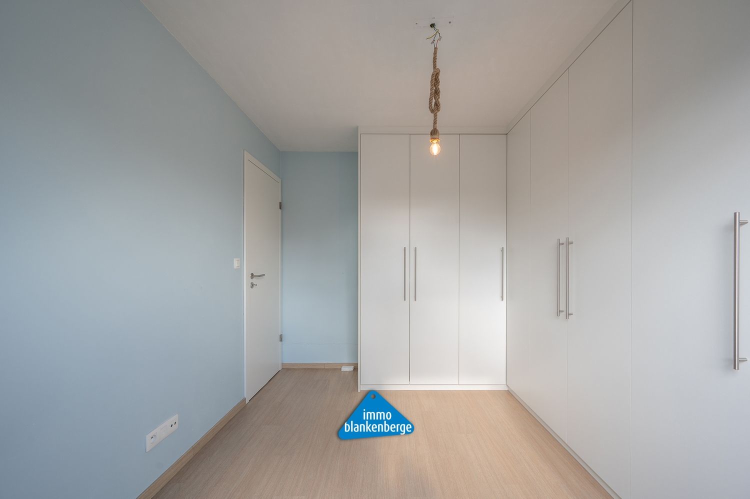 Bel-etage met een Lichtrijke Leefruimte, Grote Garage en een Zuidgerichte Tuin foto 18