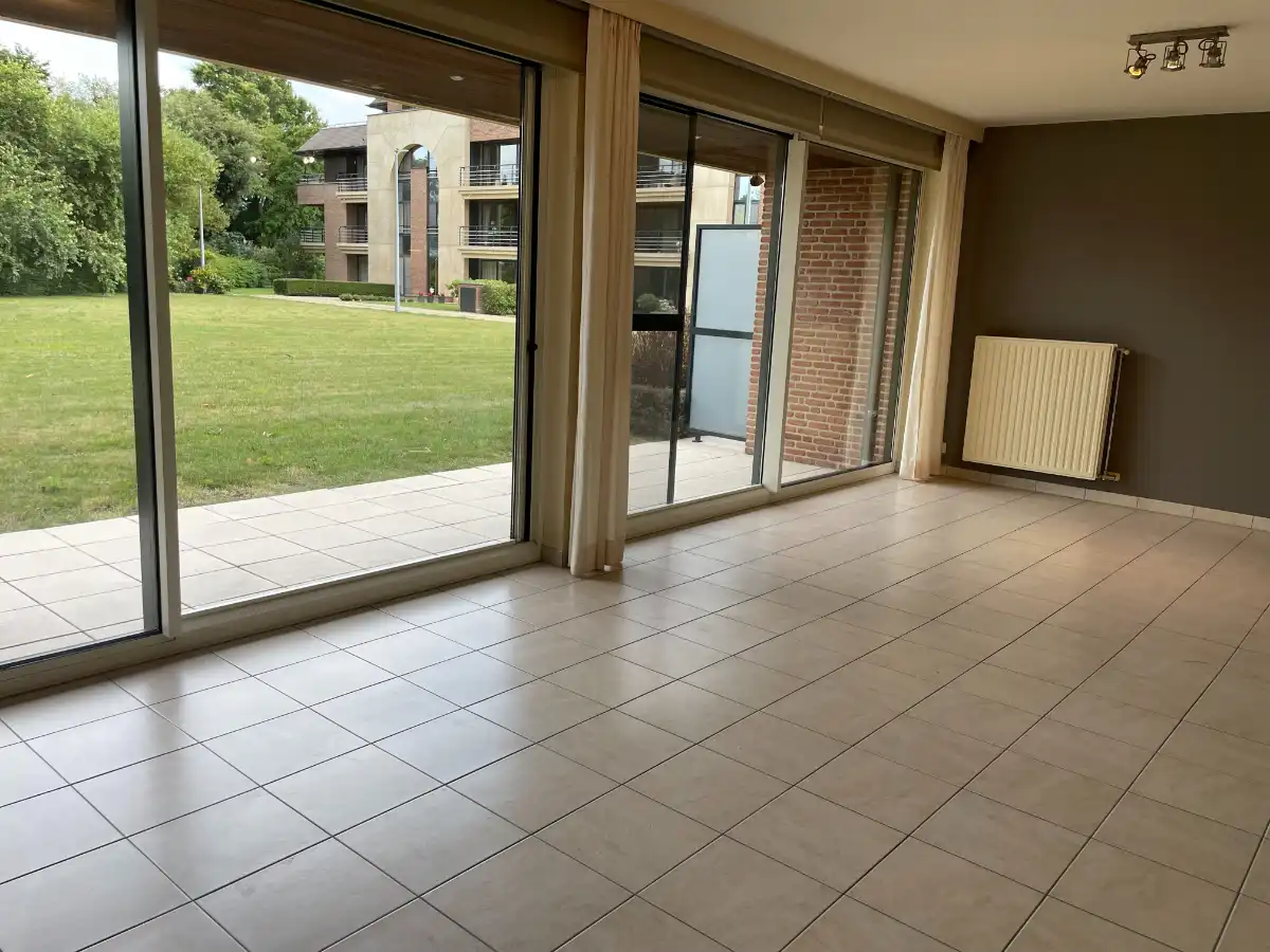 Gelijkvloers 1-slpk-APP + garage foto 14