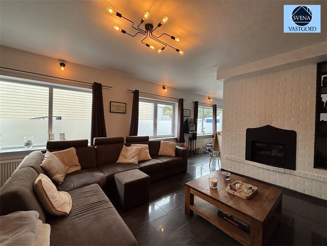 RUIME WONING MET LOODS foto 8