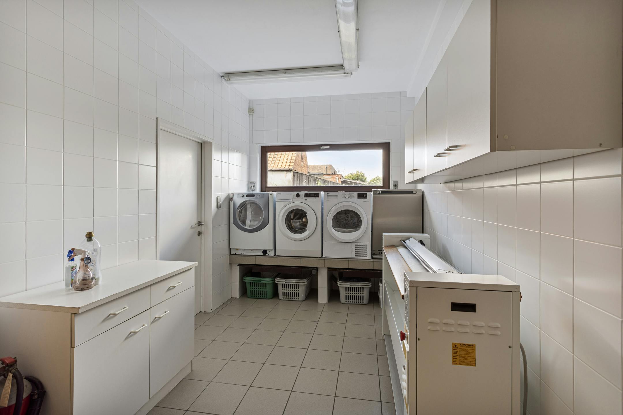 Polyvalent gebouw met woning te koop te Brecht! foto 21