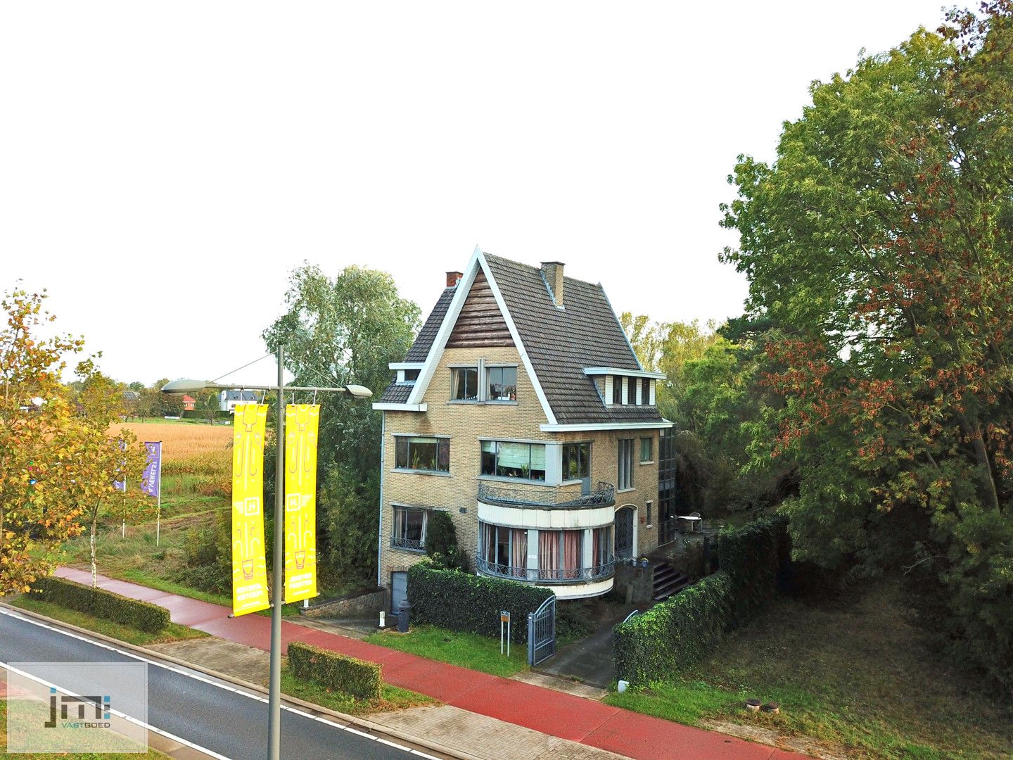 Uitzondelijke woning met commerciële ruimte foto 17