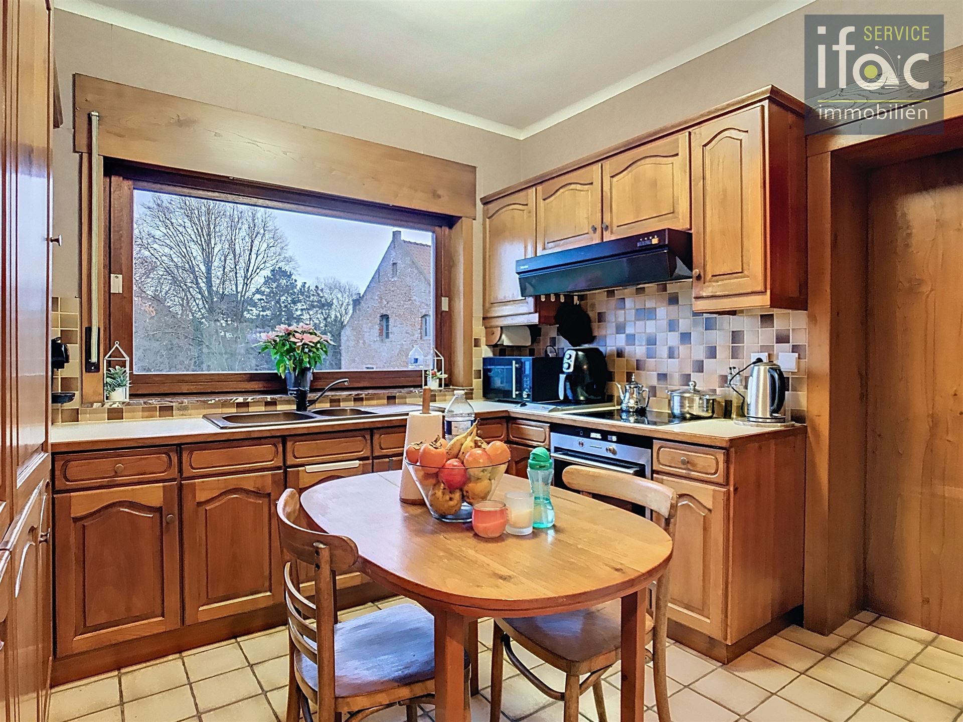 Mooie woning met ruime tuin foto 9