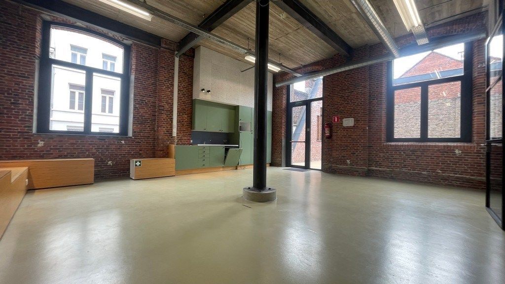 Uniek loftkantoor te huur nabij 't Eilandje in Antwerpen foto 5