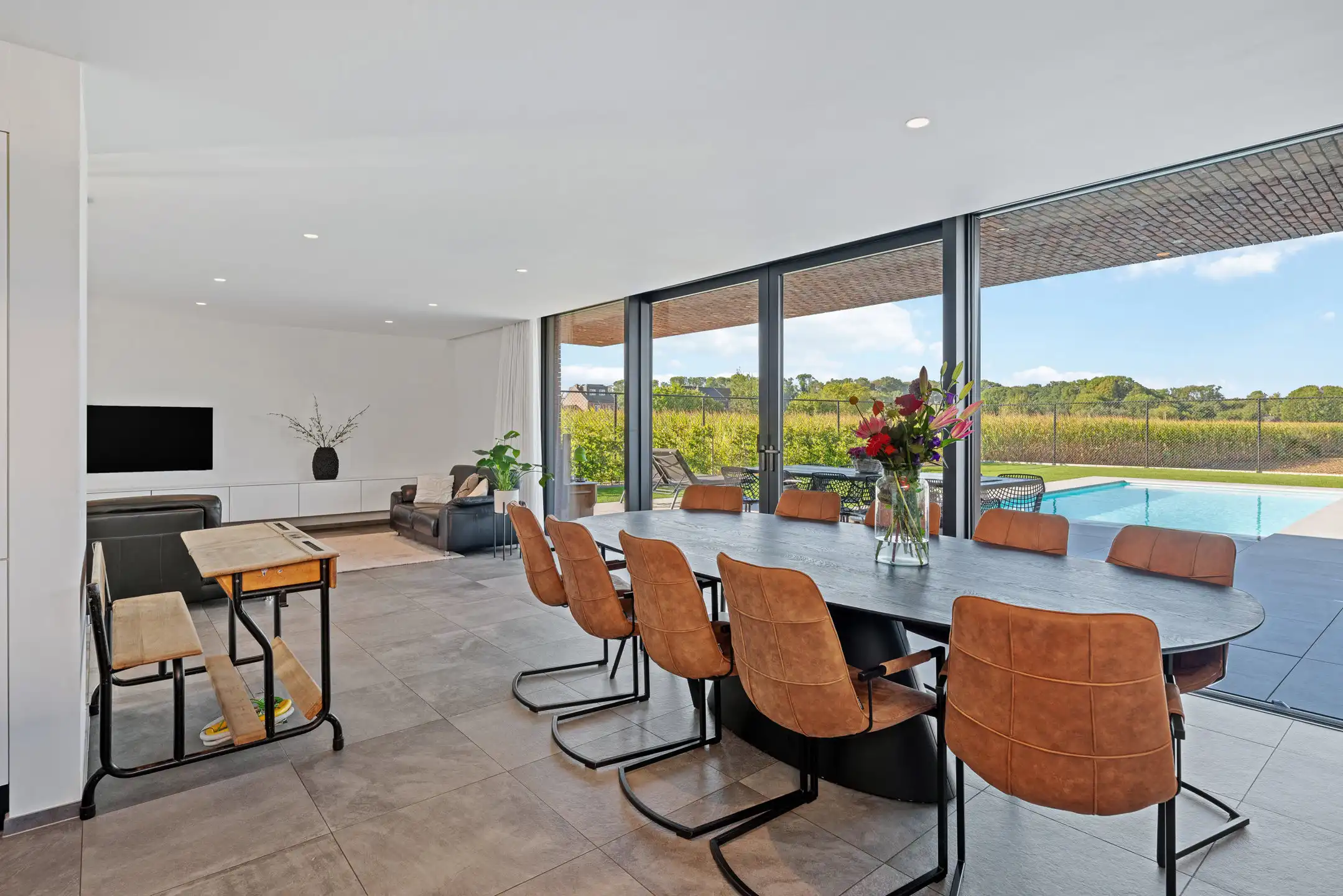 Exclusieve woning met zwembad te Moelingen foto 8