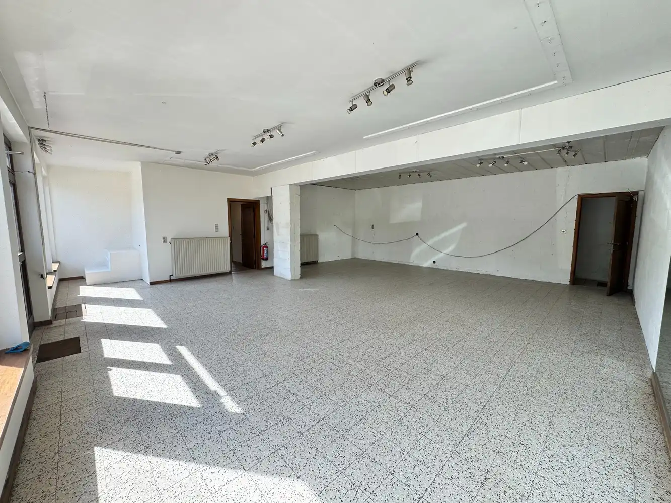 Woon- en handelsruimte op een strategische toplocatie in Zutendaal!🏡💼 foto 15