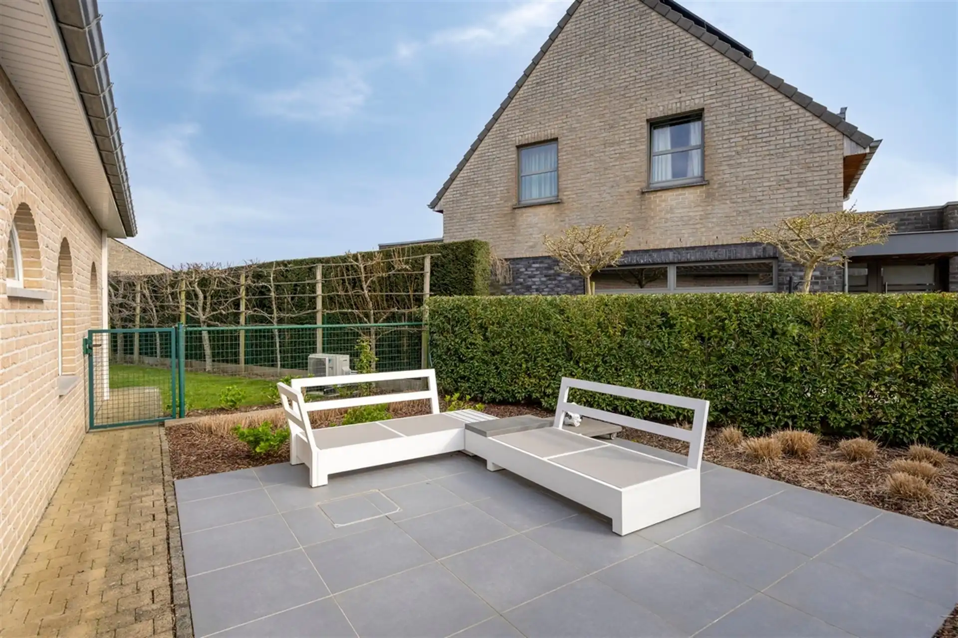 Rustig gelegen open bebouwing met moderne afwerking foto 13