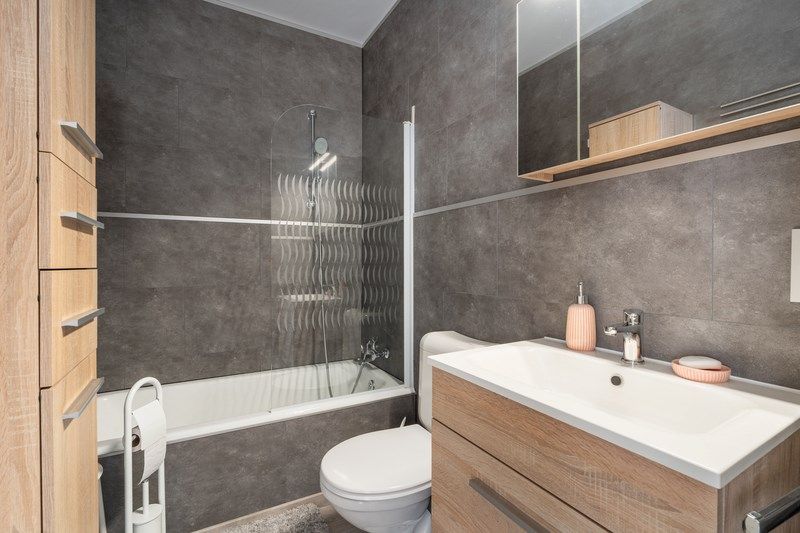PRACHTIG GELEGEN 1 SLAAPKAMERAPPARTEMENT MET ZICHT OP HET CASINOPLEIN foto 12