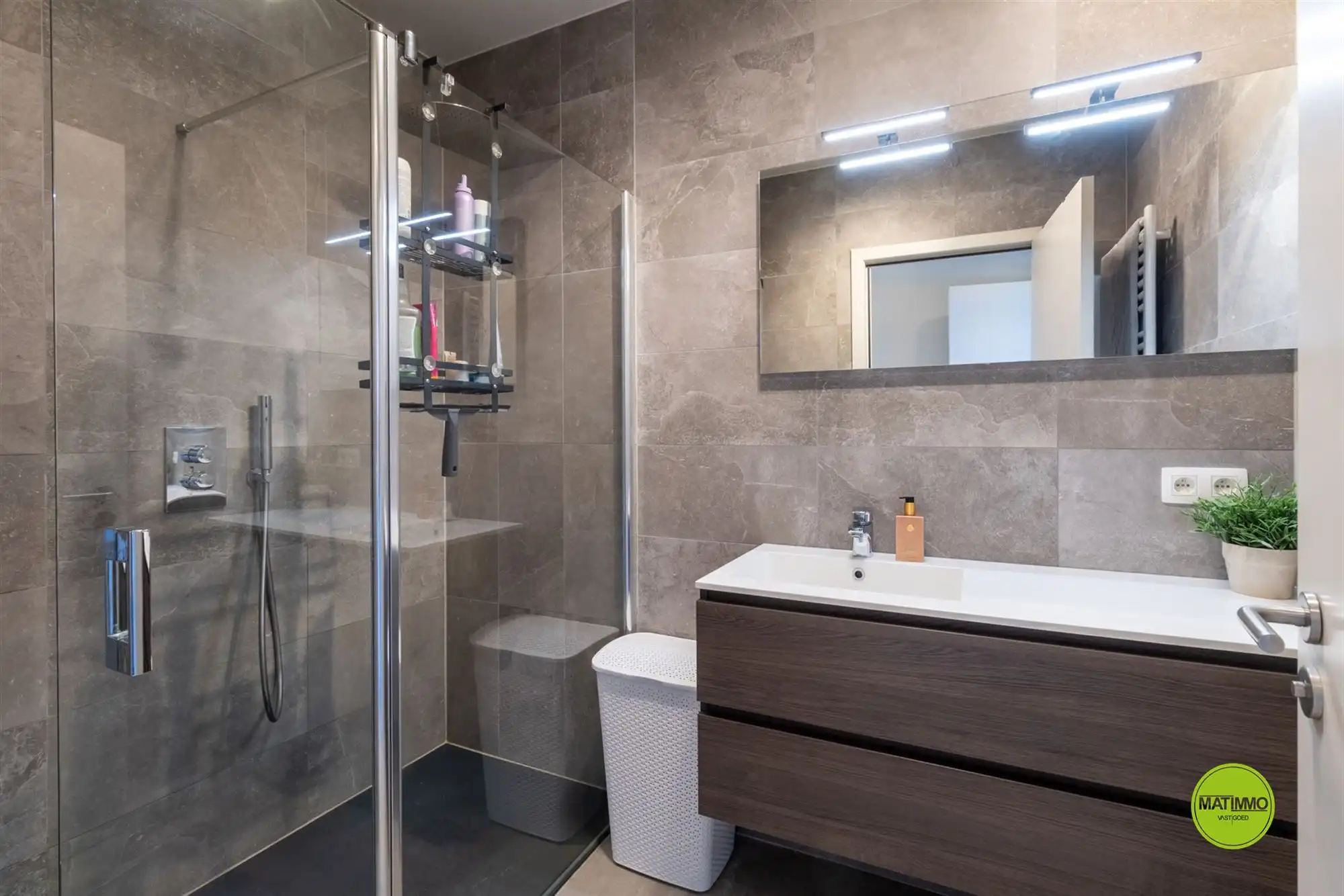 Energiezuinig, centraal gelegen appartement in hartje Lommel foto 13