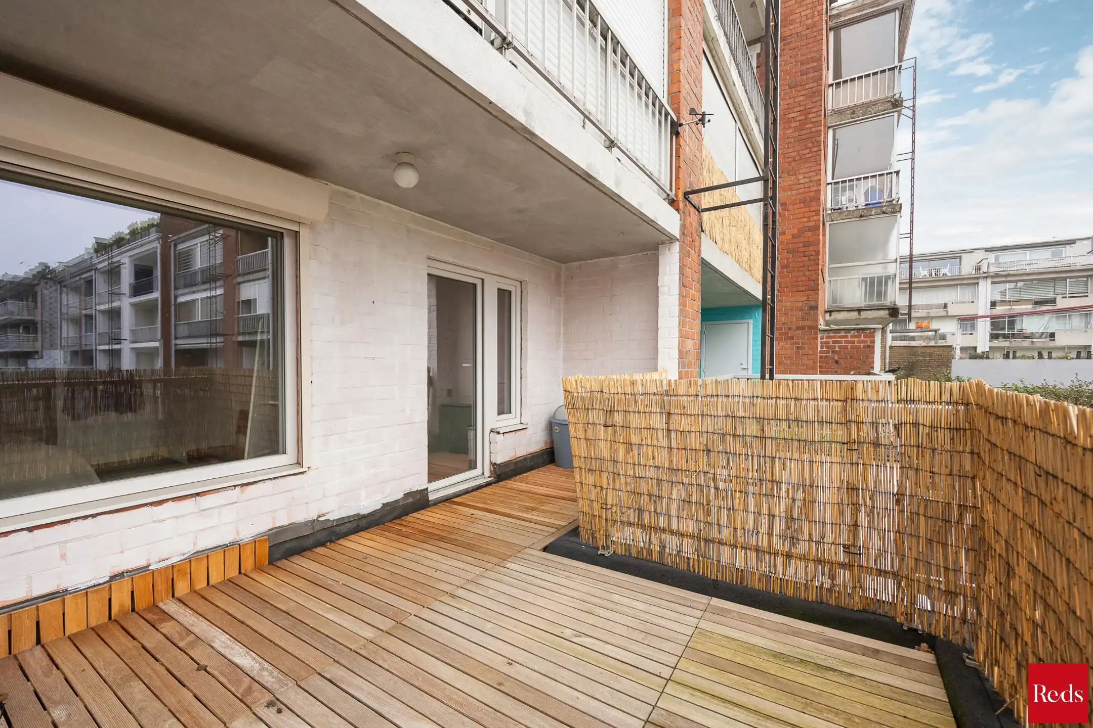 Gerenoveerd appartement nabij een groene omgeving foto 13