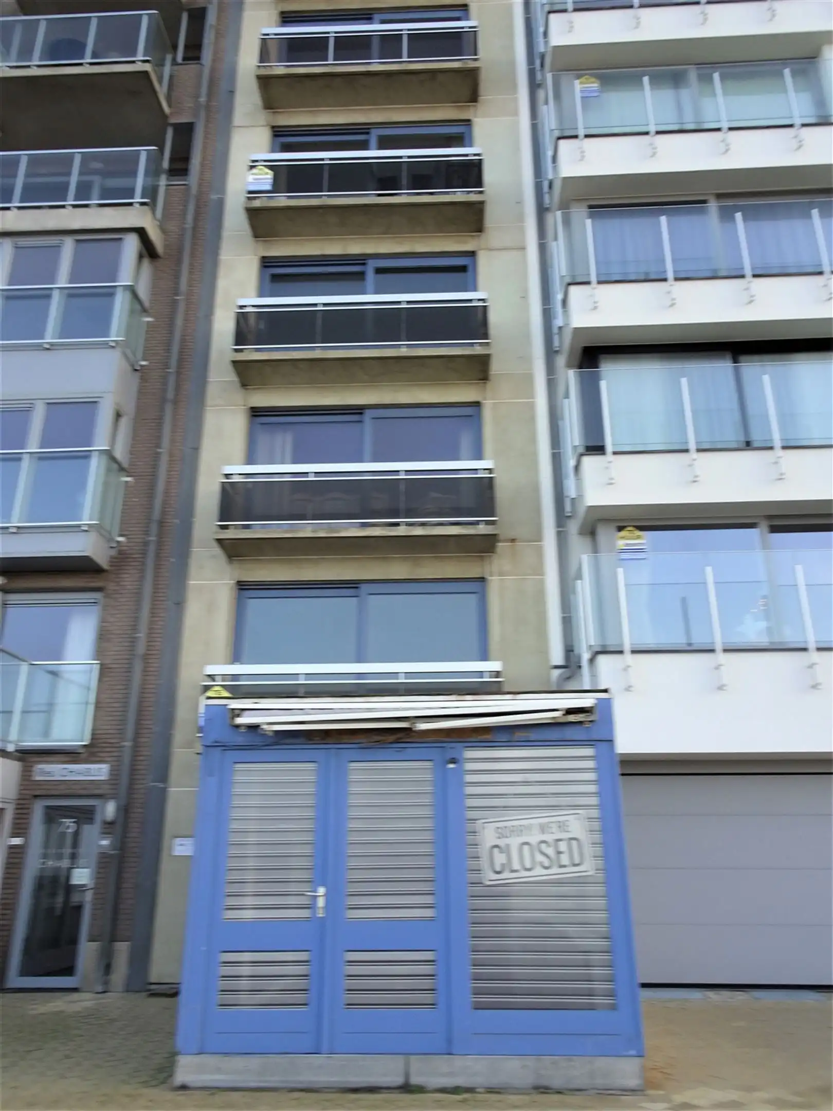 handelspand op de zeedijk van Middelkerke foto 2