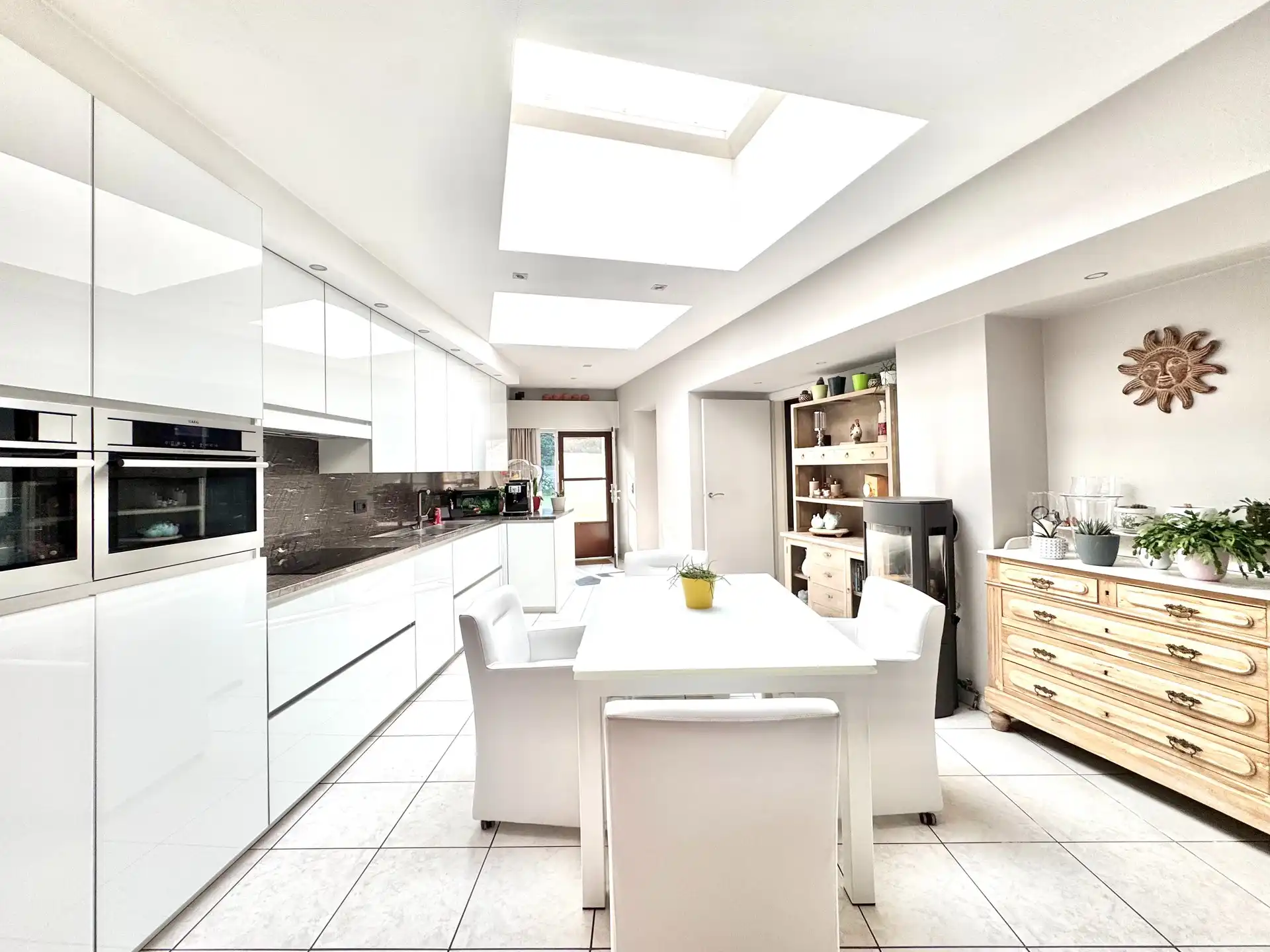 2 WONINGEN | TUIN | 5 SLAAPKAMERS | GARAGES | 1.121 M² foto 6