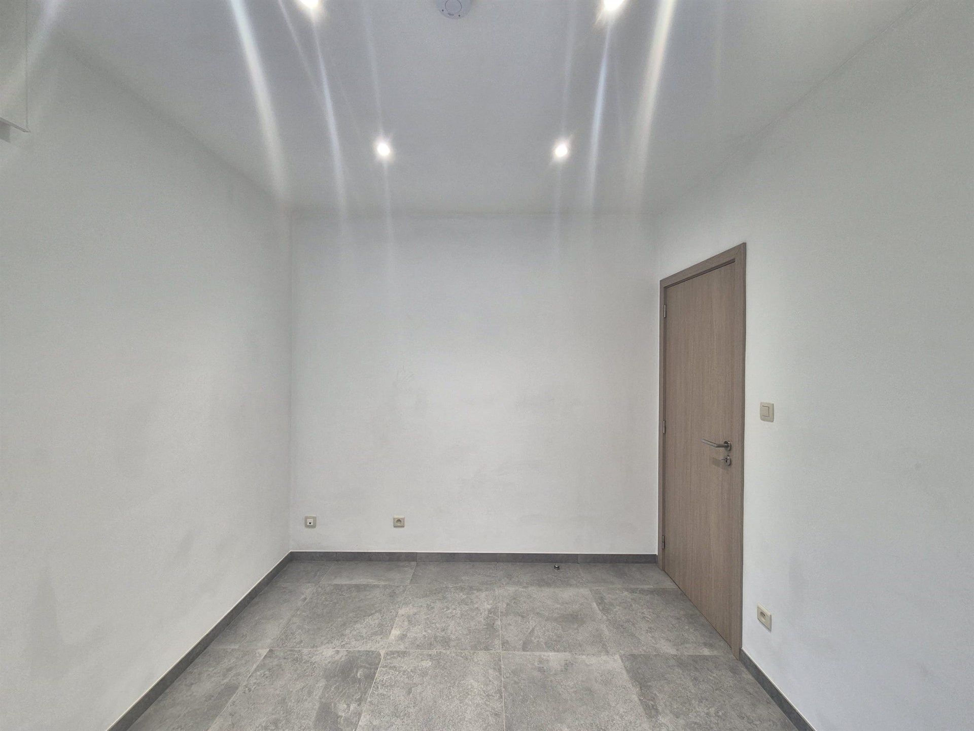 Gerenoveerde energiezuinige bungalow met 2 slaapkamers.  foto 23