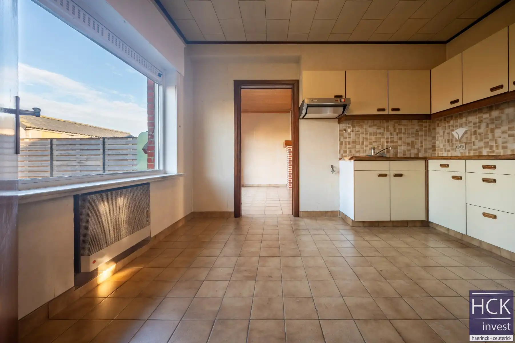 WAREGEM - Knappe hoekwoning in mooie bouwstijl op gunstige ligging! foto 9