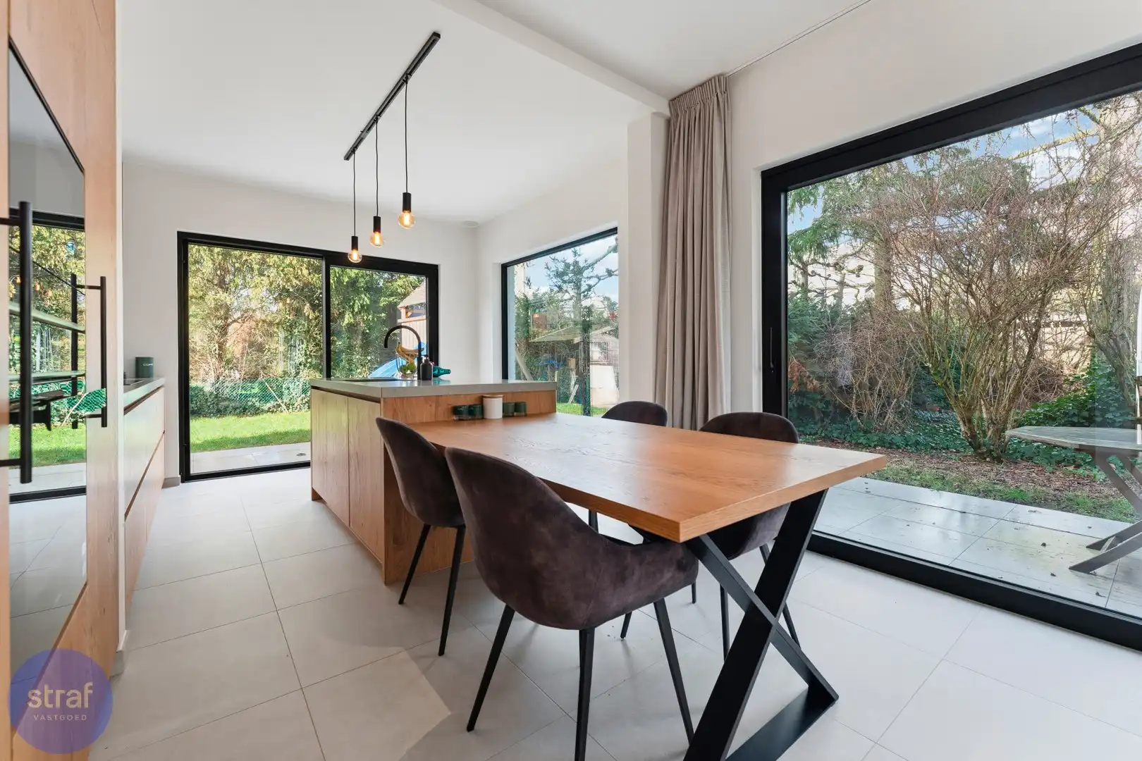 Vrijstaande villa (234 ㎡) op Linkeroever die alle hoofden doet draaien foto 4