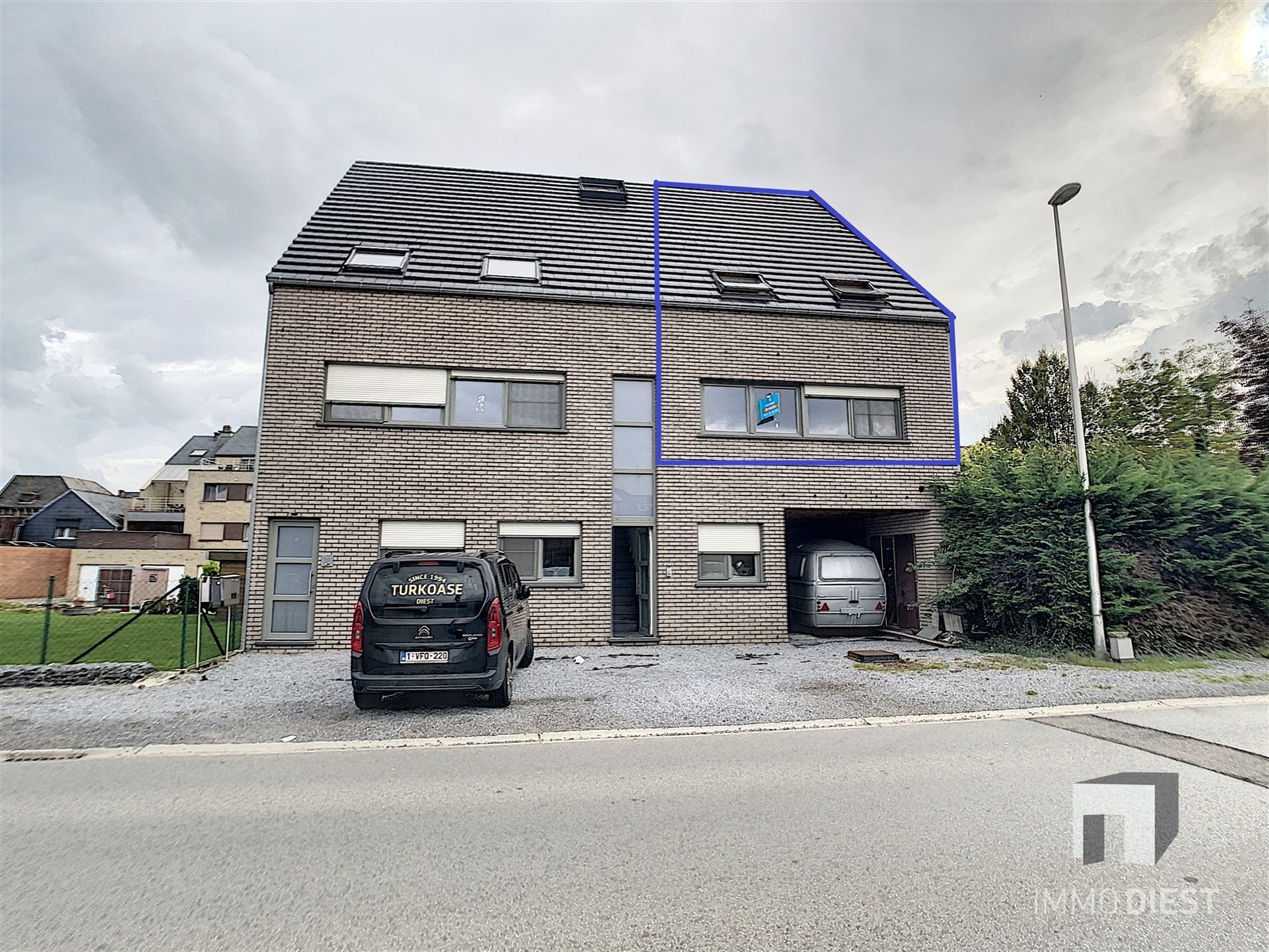 Ruime duplex met 3 slaapkamers foto 1