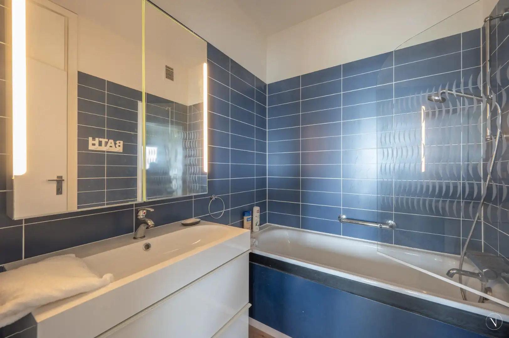 RES. LAGUNA BEACH - STUDIO 854 & PARKING 602 - DUINBERGEN foto 2