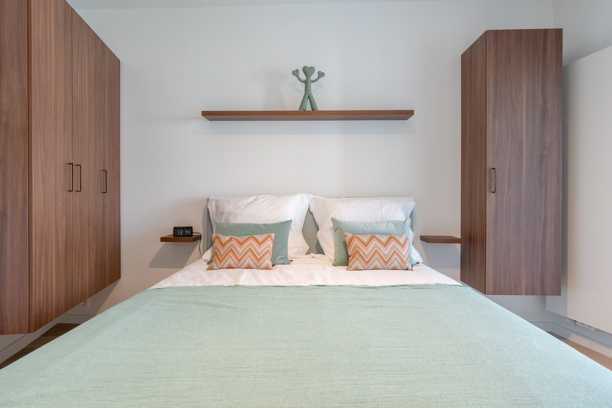 Rustig gelegen volledig gerenoveerd appartement met een open zicht over de villa's. foto 19