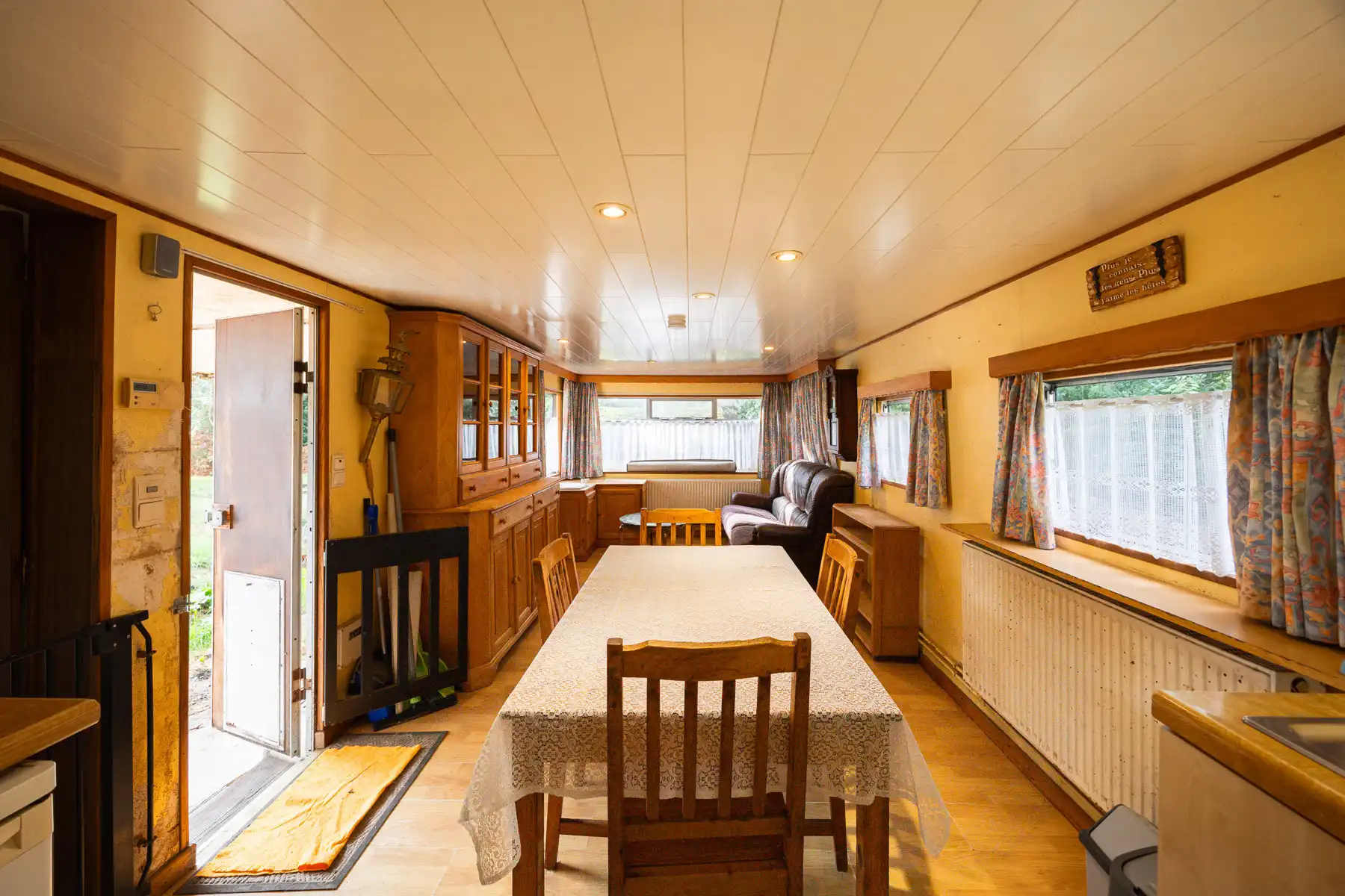 Ruim perceel van 10 are in groene omgeving foto 9