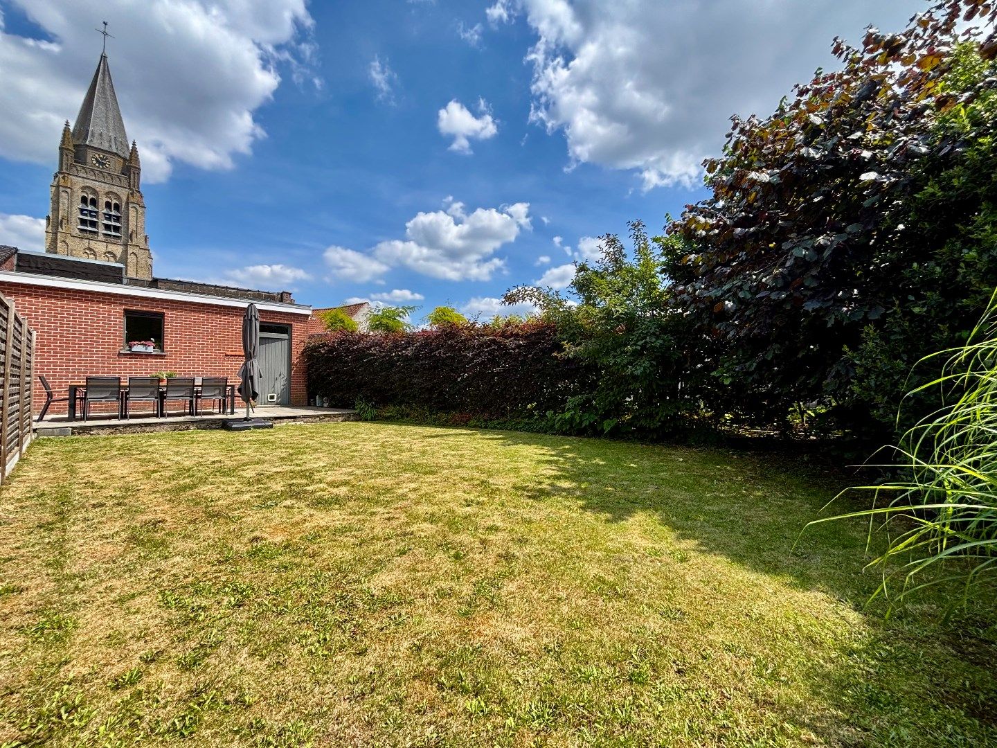 Gerenoveerde rijwoning in centrum Vlamertinge foto 10