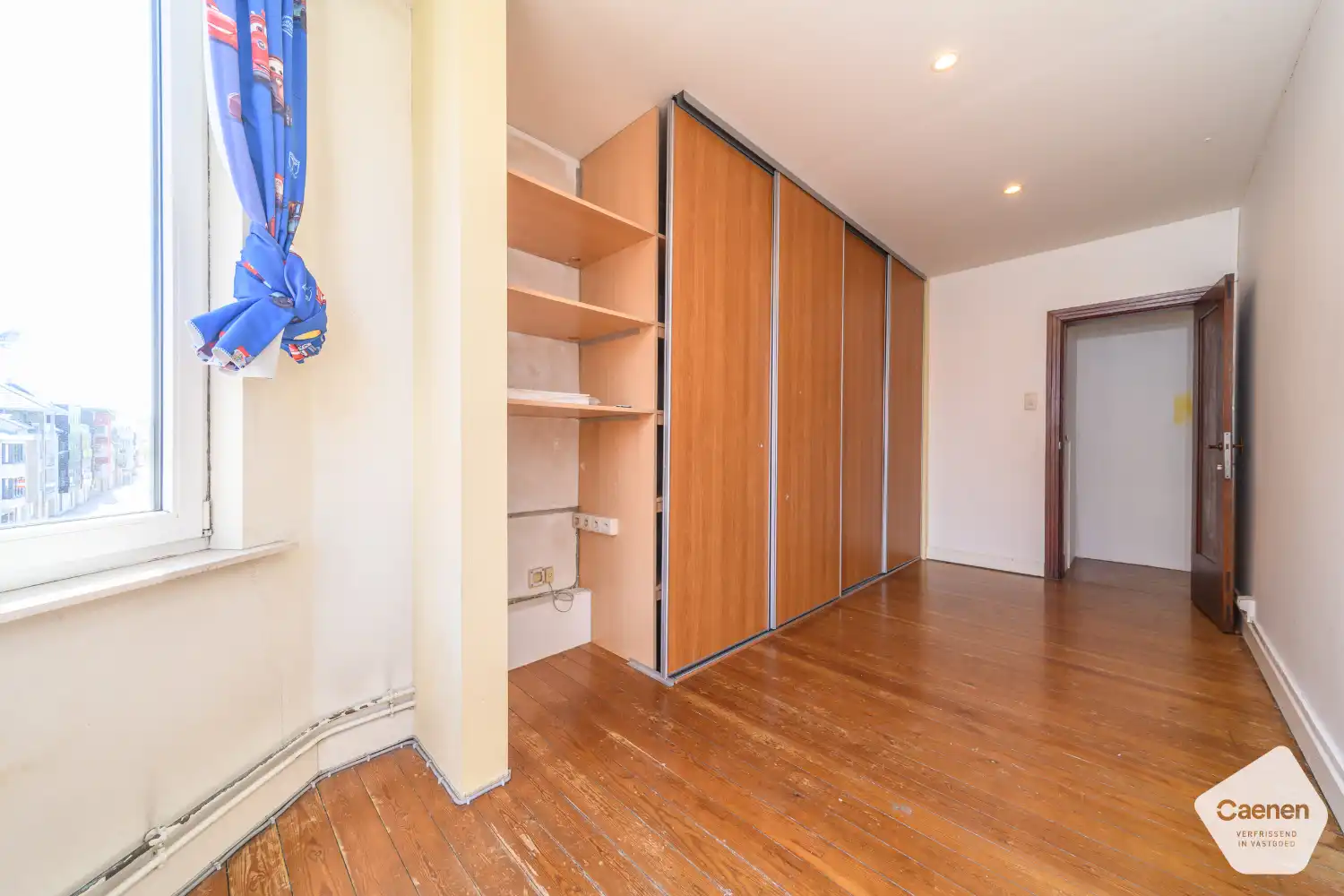 Ruime woning met handelsruimte in het centrum van De Panne foto 15
