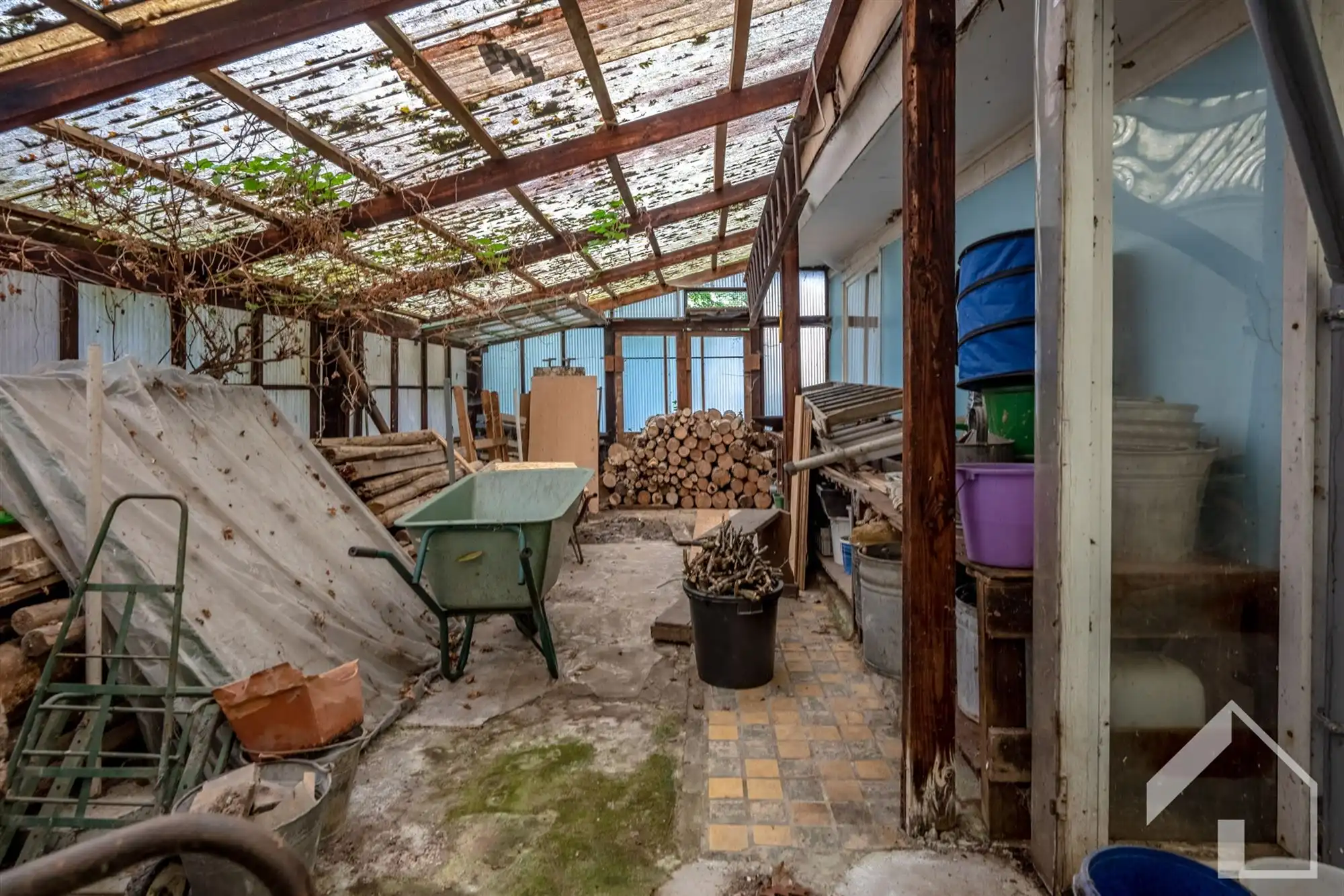 Recreatiegrond in het groen foto 11