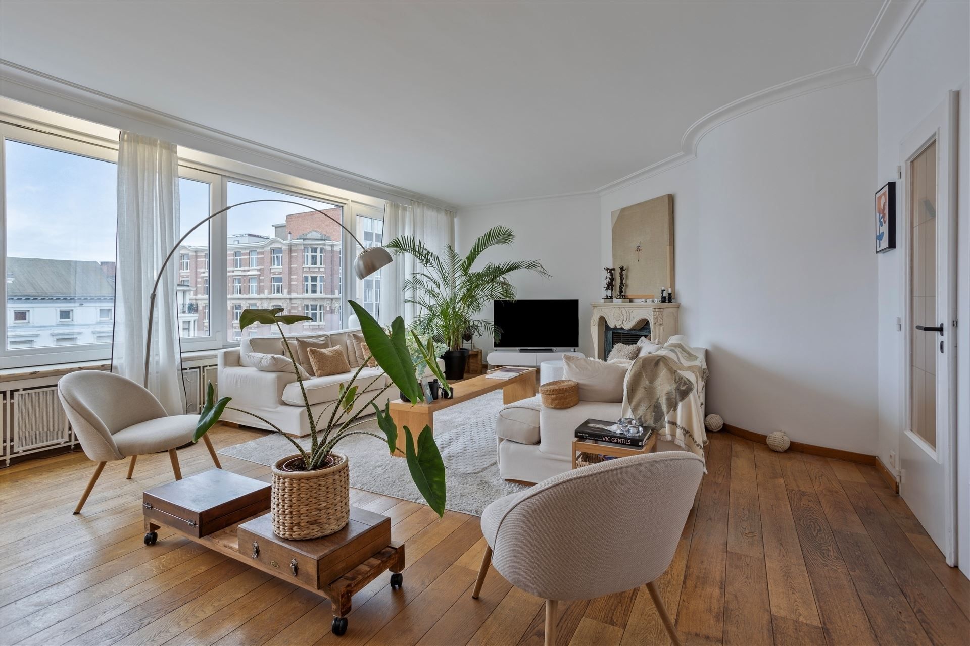 Gemeubeld appartement op toplocatie foto 2